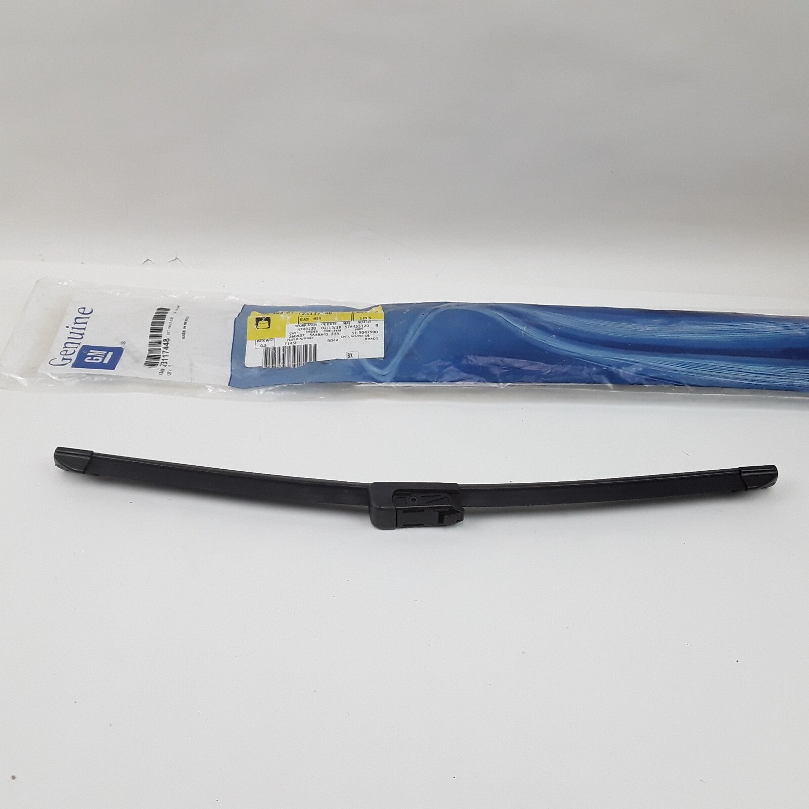 Windshield Wiper Flat Blade for Maserati Tesla Saturn Lincoln Chevrolet 2008-23