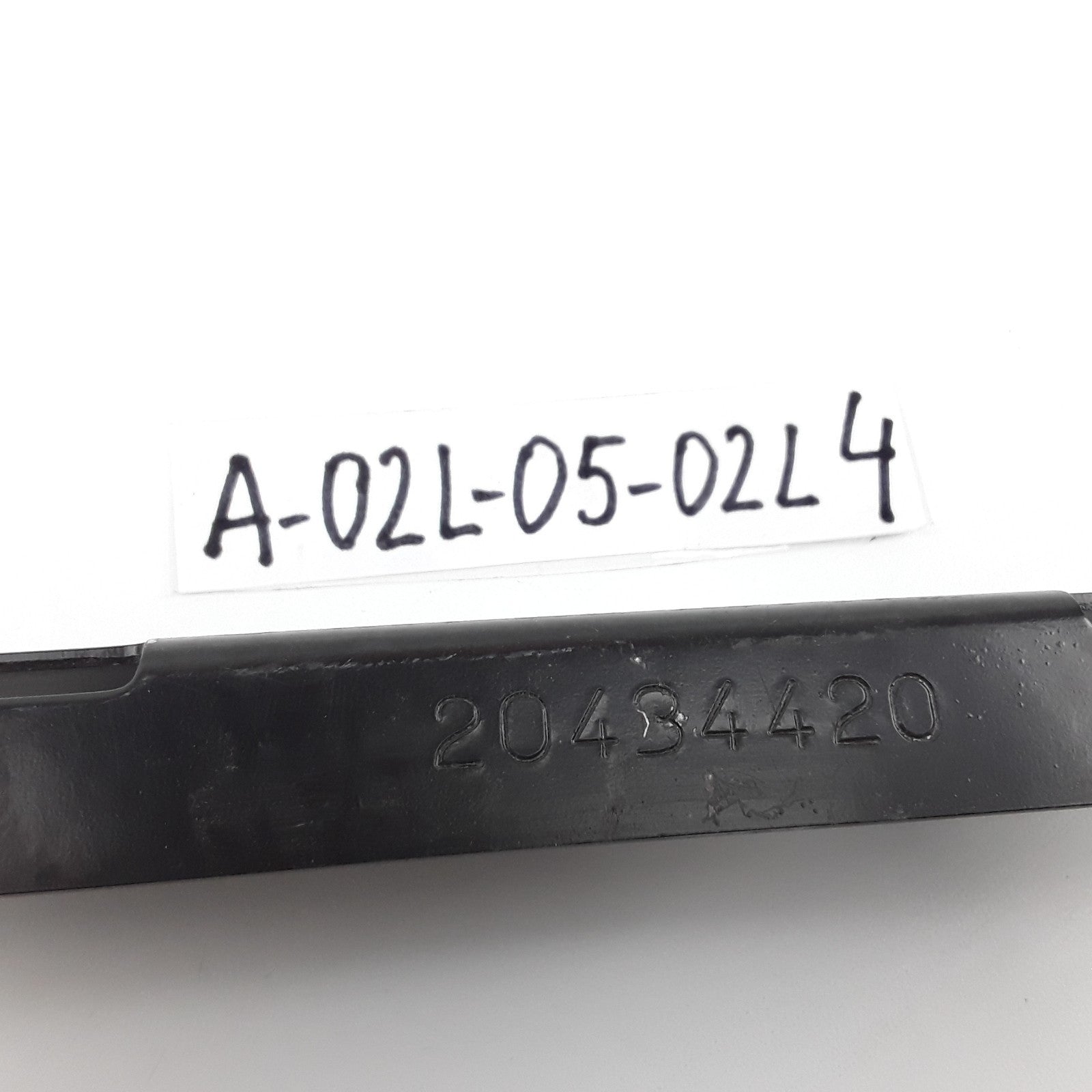 Emergency Reflector Bracket 20434420 For 2008 Volvo VNL Commercial Trucks