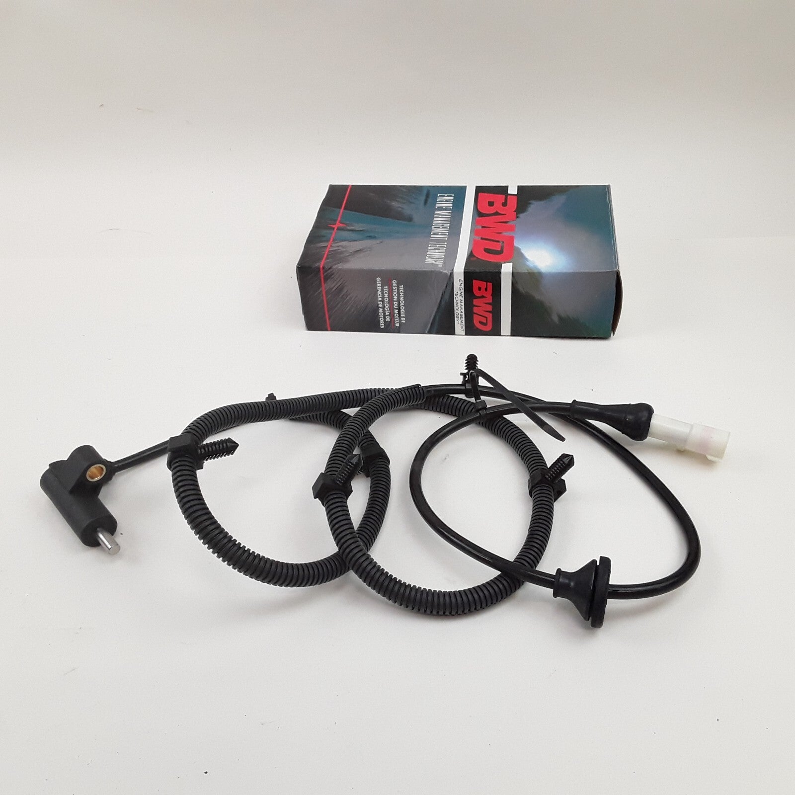 ABS Wheel Speed Sensor Fits Ford Crown Victoria  Lincoln Town Car 2005-2011