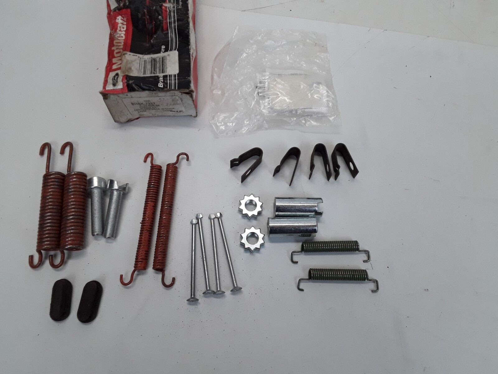 Drum Brake Adjusting Spring Kit Motorcraft BRSK-7337 For Ford Super Duty - HotCarParts