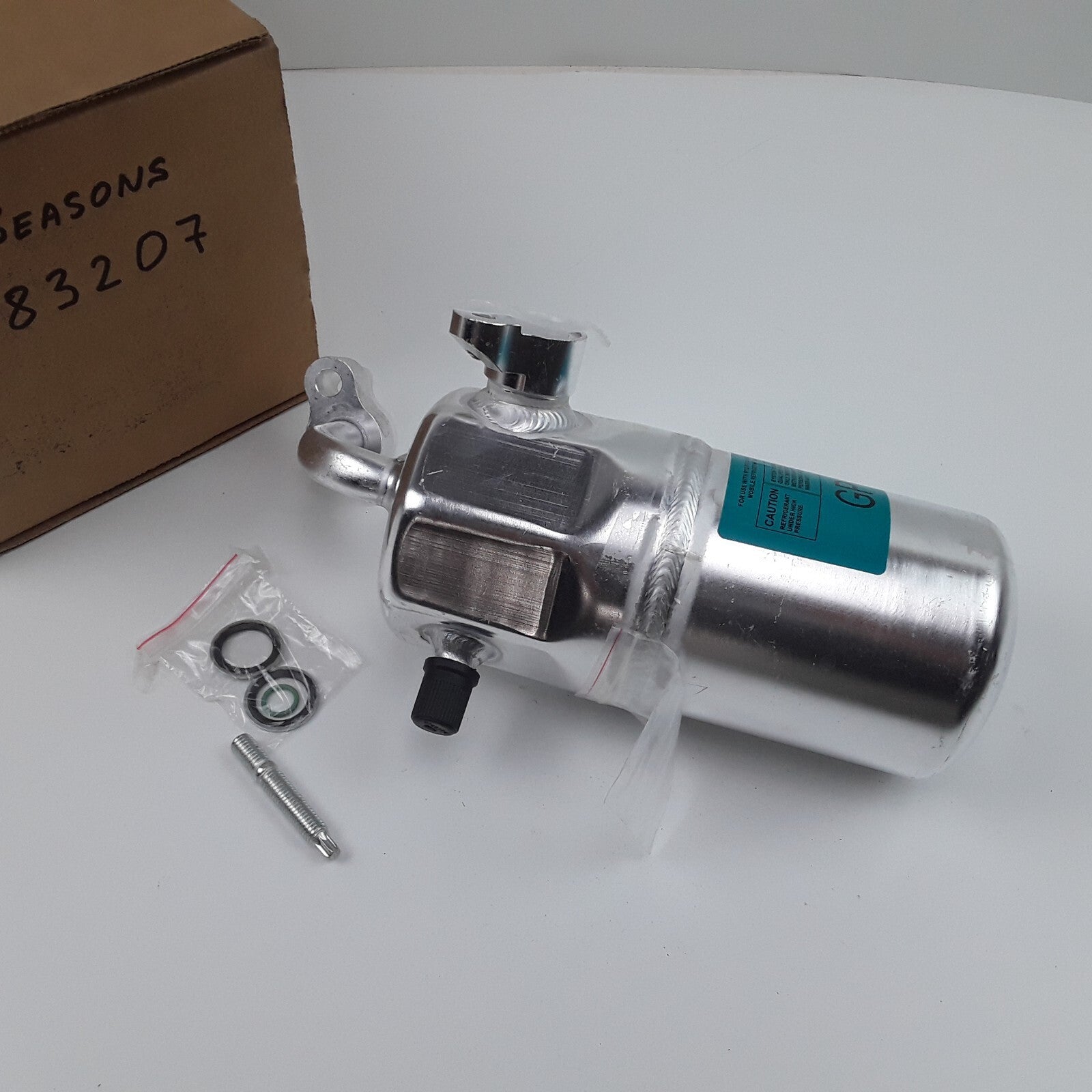 A/C Accumulator Fits Chevrolet C1500 Silverado 1500 GMC Sierra 3500 (1999-2007)