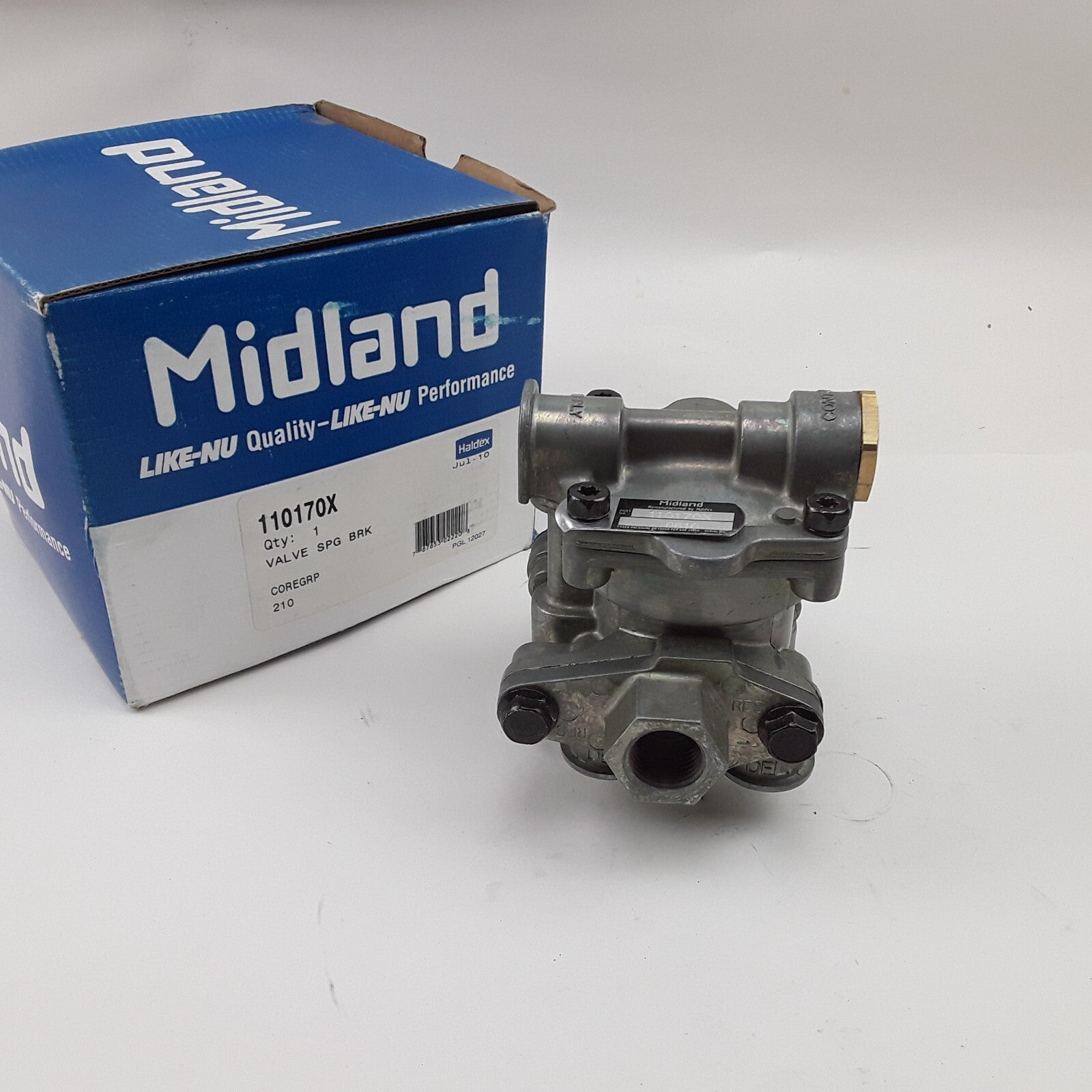 Haldex 110170X - Trailer Brake Control Valve 3/8" Supply/Delivery 1/2" Reservoir