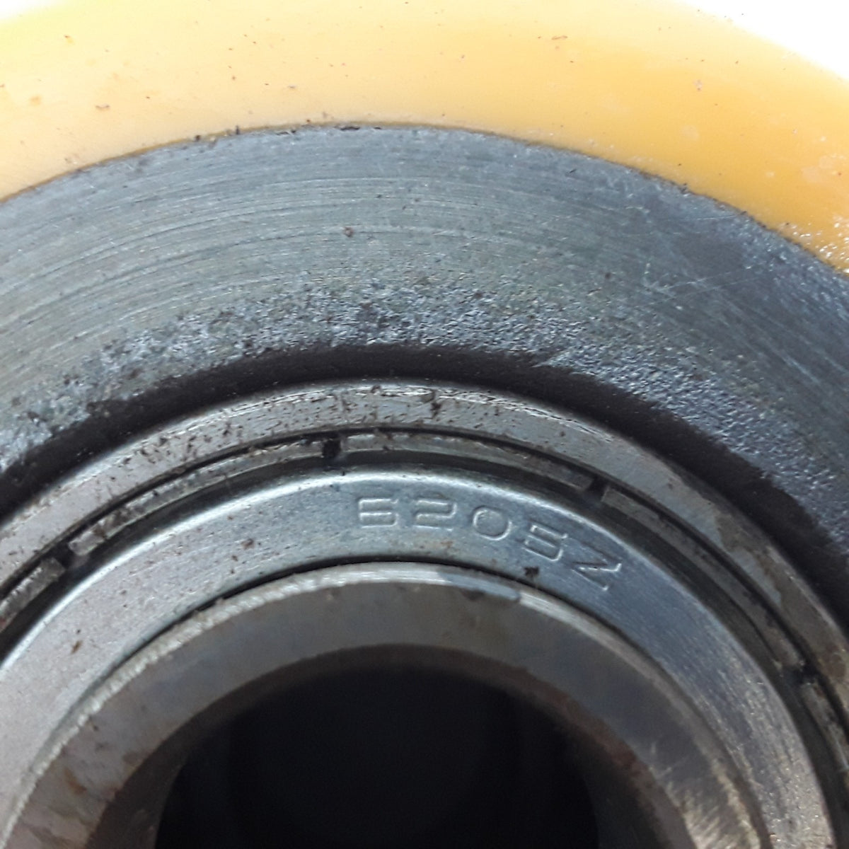 4" x 2-1/2" Polyurethane Industrial Wheel 1" Bore Heavy Duty Bearing
