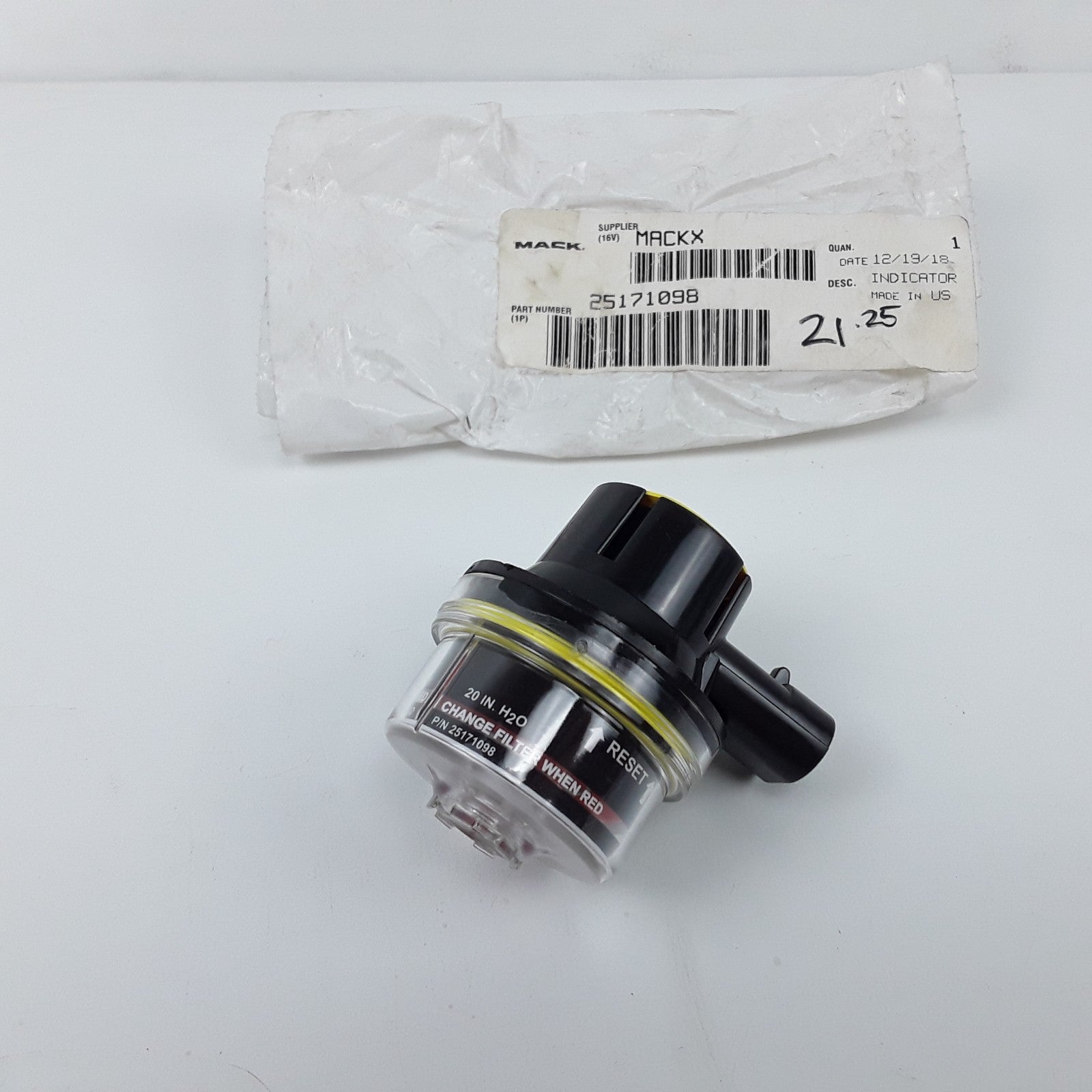 Air Filter Restriction Indicator For Mack, Volvo Trucks 25171098