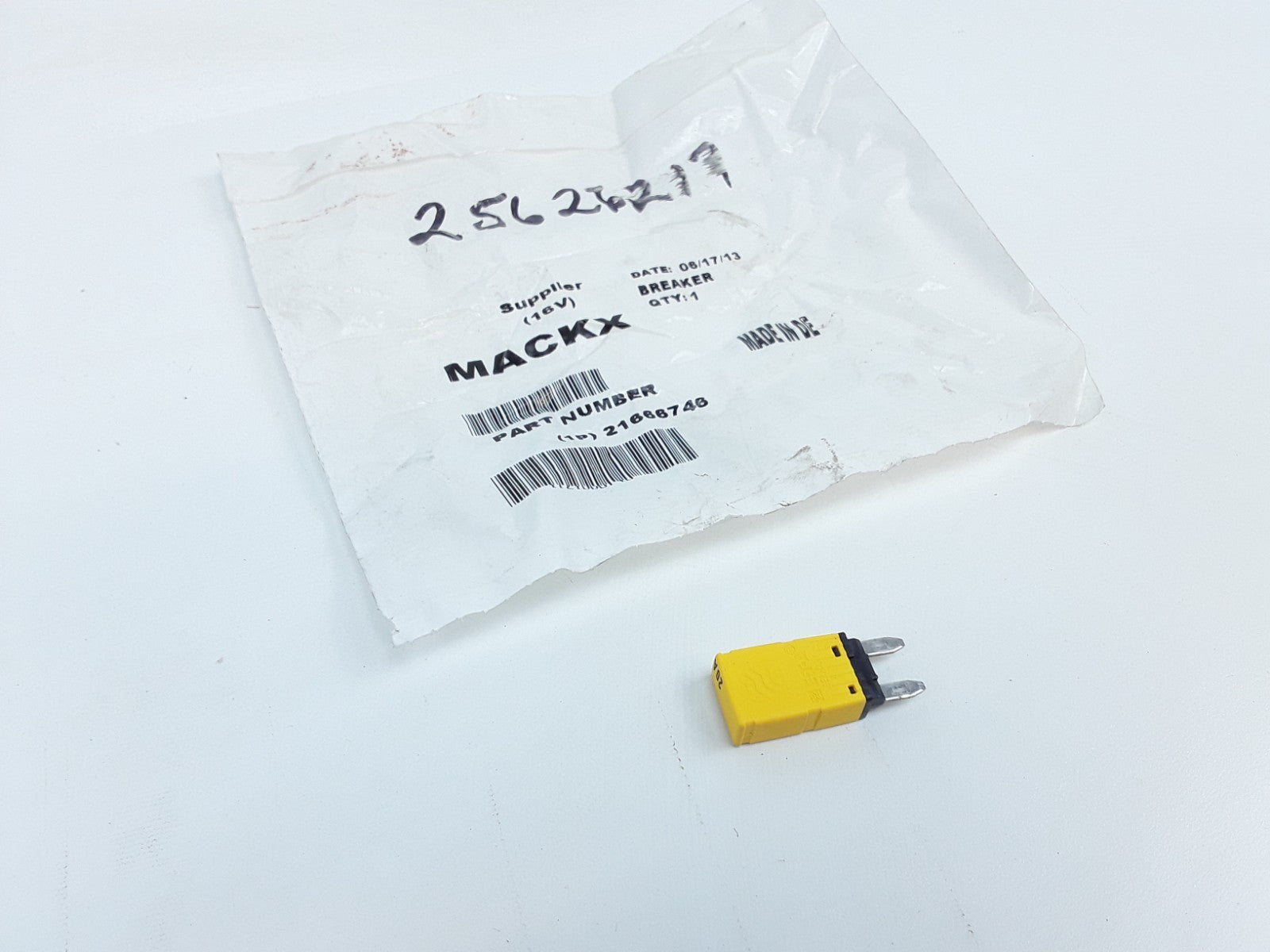 Mack 21666746 Circuit Breaker Assembly 20A For Mack Truck