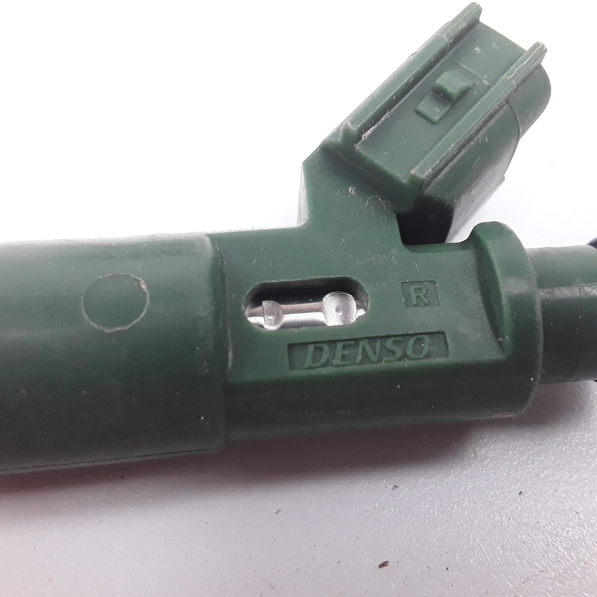 Fuel Injector Fits Toyota Celica Matrix Pontiac Vibe Chevrolet Prizm (2000-2006)