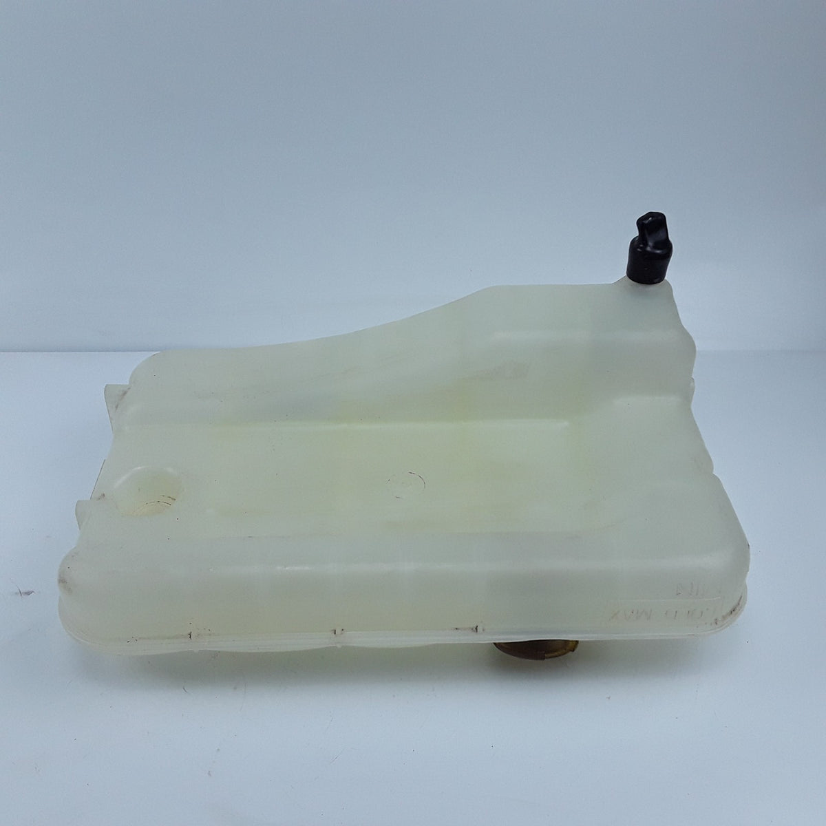 Freightliner 05-29645-001 Coolant Reservoir Assembly Fits Freightliner Trucks