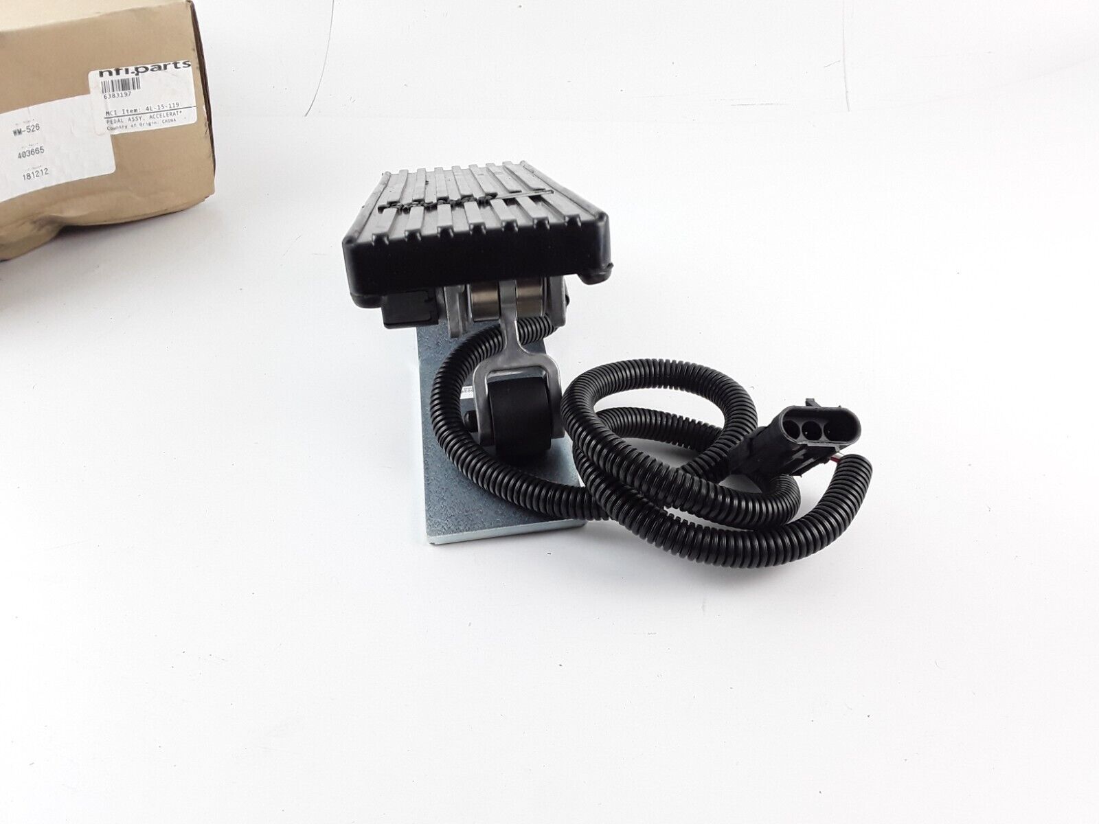 Williams Controls WM-526 Accelerator Pedal Electronic 45 Degree 403665 403300 B - HotCarParts