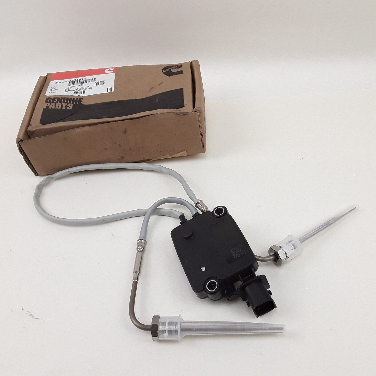 Cummins 4384811 - Exhaust Gas Engine Coolant Temperature Sensor Fits ISX ISB QSB