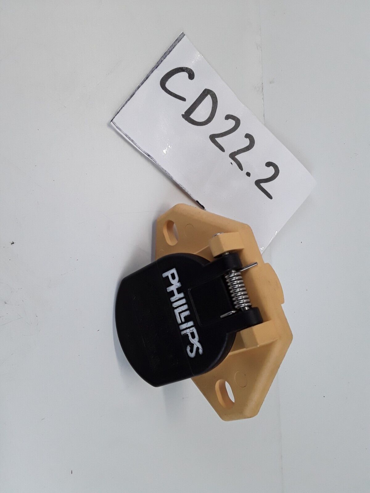 16-822 Phillips Iso Socket Sta-Dry ABS 2 Hole 7-Way Ring Term Fast Free Shipping - HotCarParts