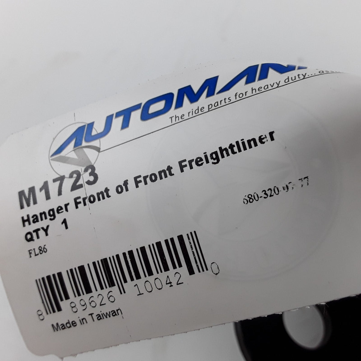 Automann M1723 Hanger Front of Front Fits Freightliner Trucks & Trailer