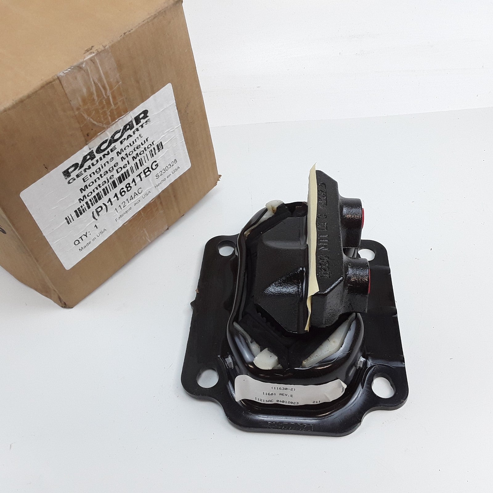Paccar 11681TBG Rear Engine Mount Assembly Fits Kenworth Heavy Duty Trucks