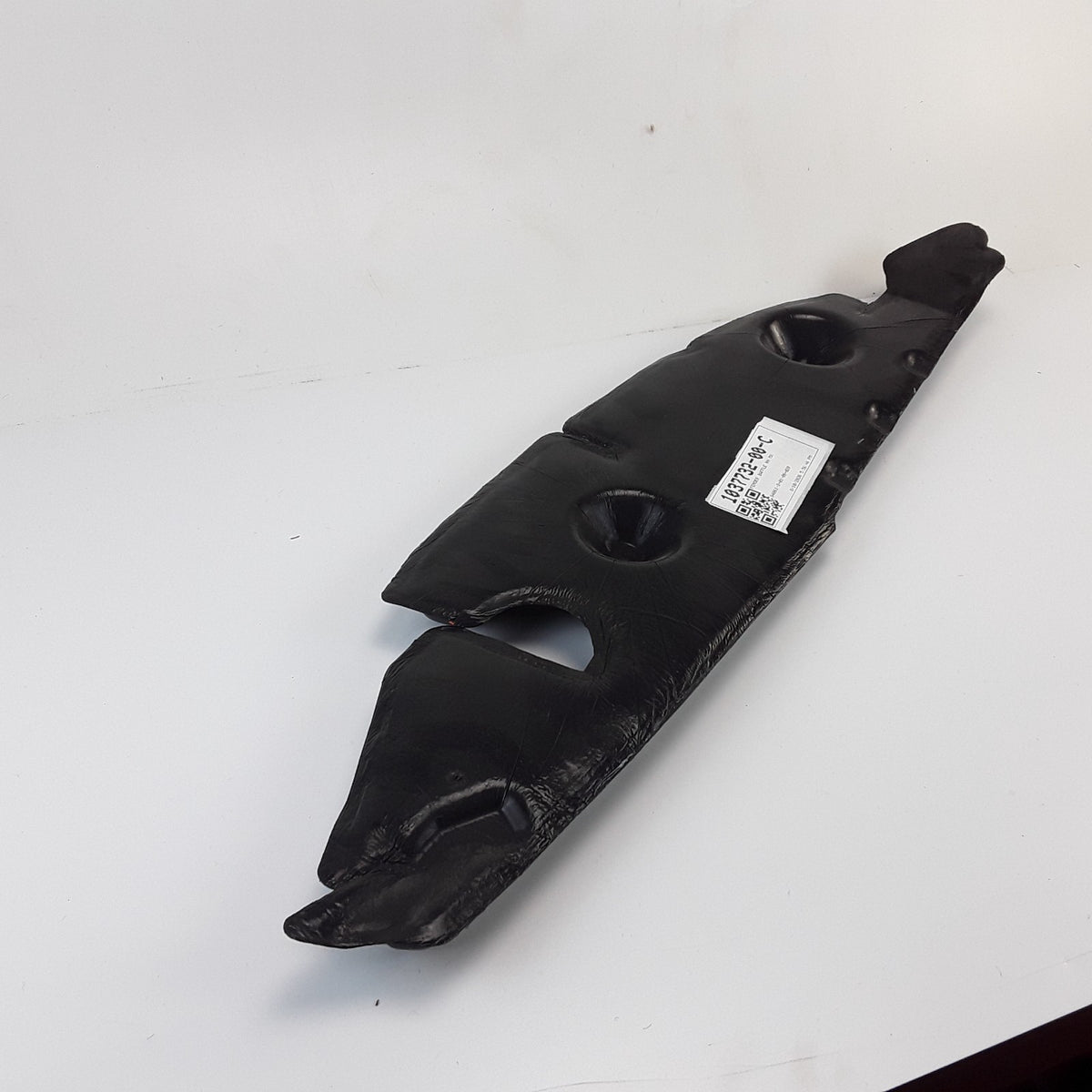 Model X 2025-2026 Right Front Fender Baffle 1037732-00-C OEM