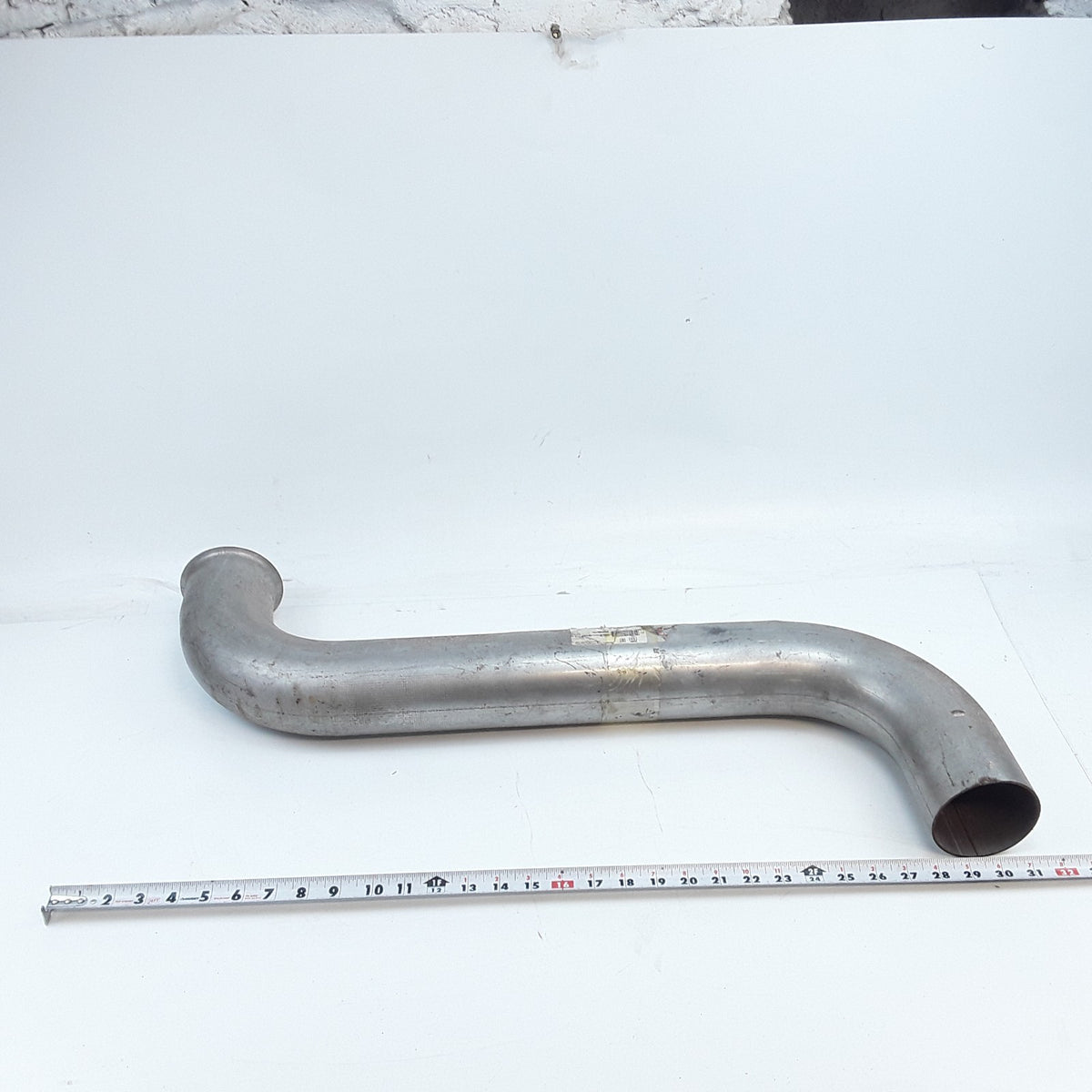 International 2004504C1 Exhaust Pipe Fits International Navistar Trucks