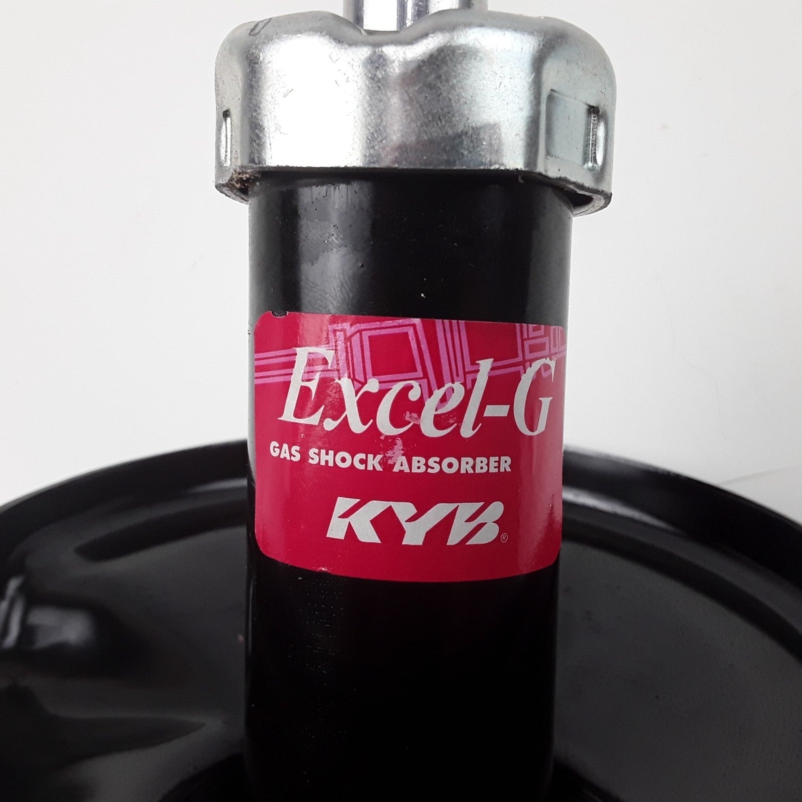KYB 333431 Front Right Suspension Strut Fits Suzuki Aerio 2004 2005 2006-2007