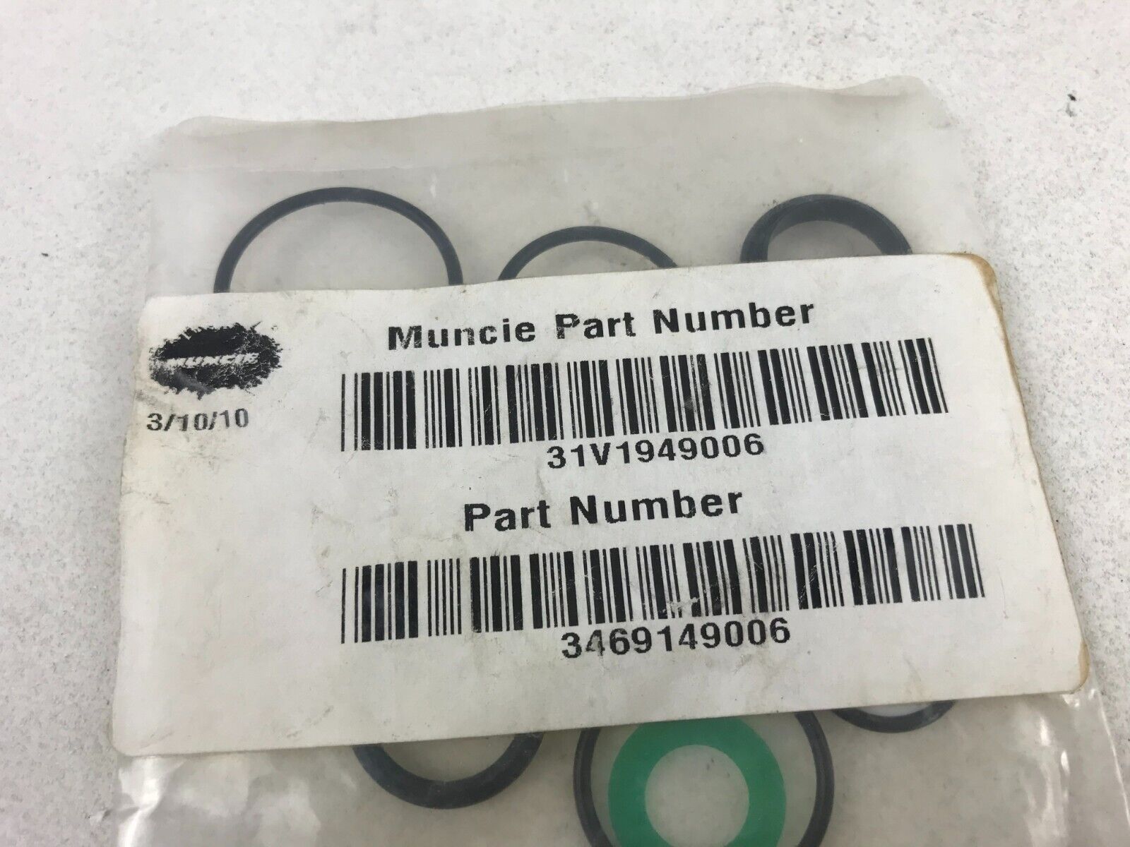 GENUINE Muncie 3469149006 KIT SERV=KA18-SEALS-SECT+ 31V1949006 FAST SHIPPING - HotCarParts