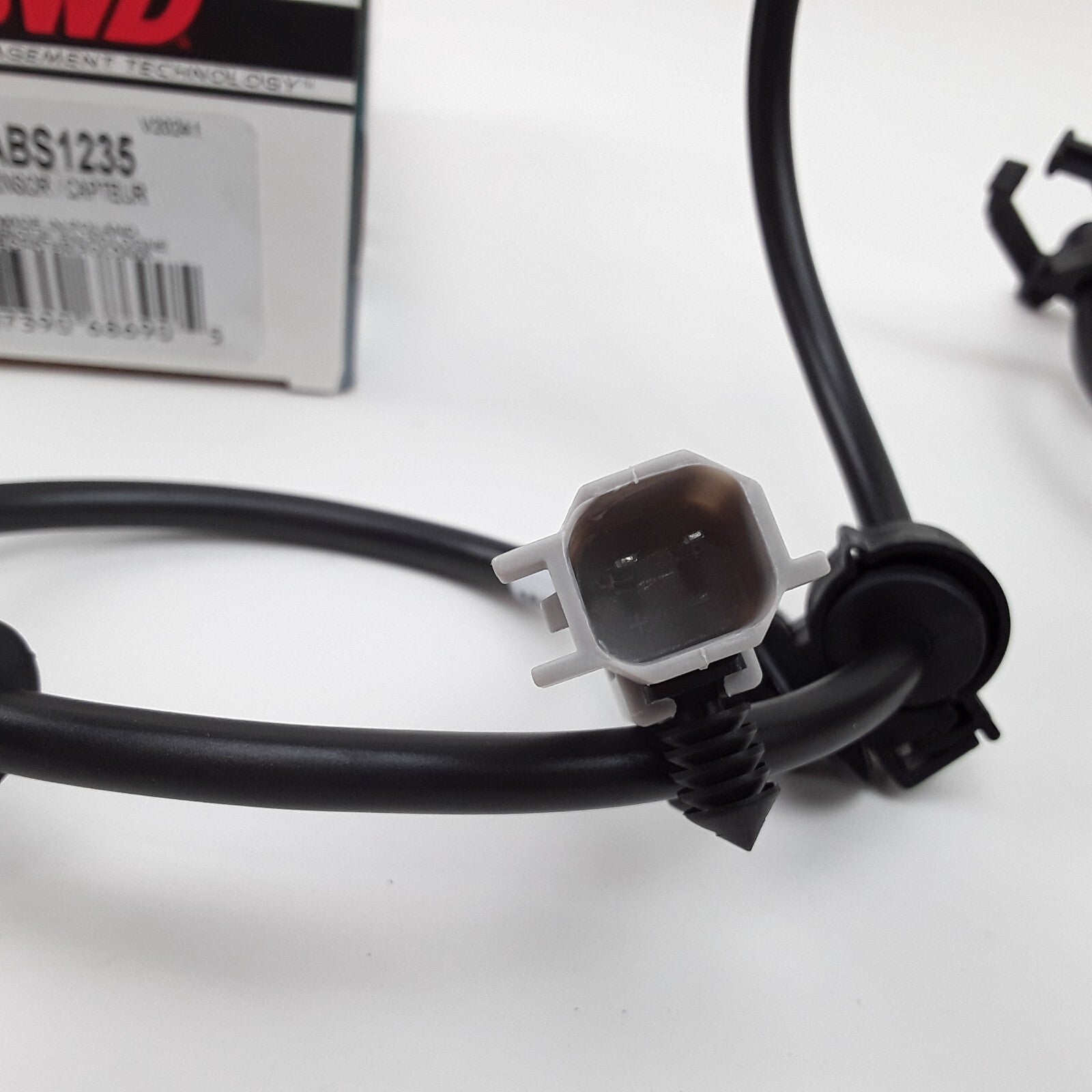 BWD ABS1235 Rear ABS Wheel Speed Sensor Fits Chrysler Pacifica (2004 2005 2006)