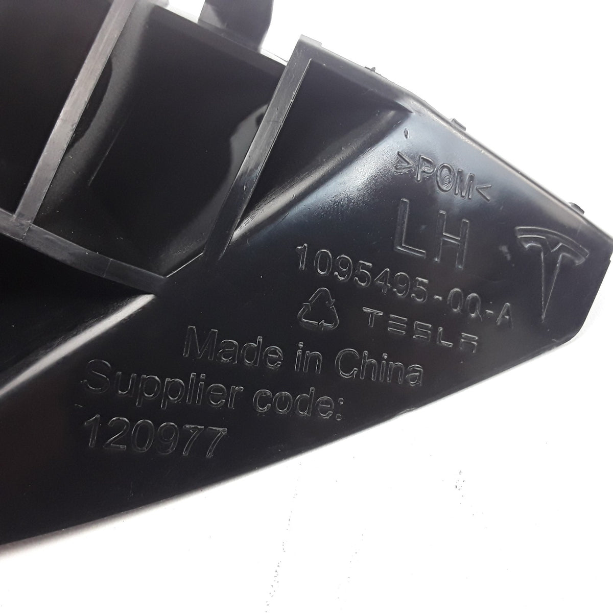 Model S 2012-2021 LH Front Fascia Fender Bracket 1095495-00-A Genuine OEM