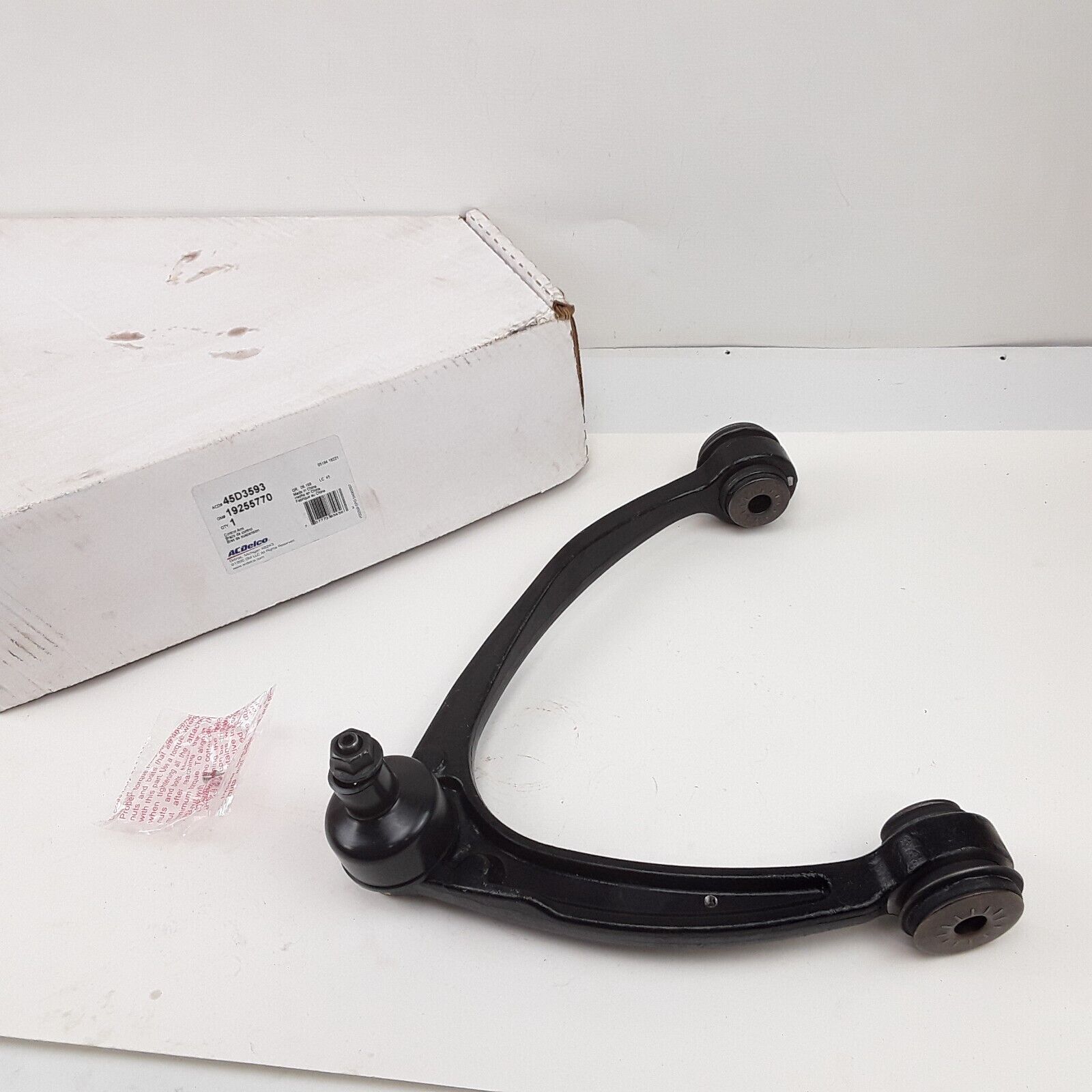 GM 45D3593 Ball Joint Suspension Control Arm for GMC Chevrolet Cadillac 2007-16