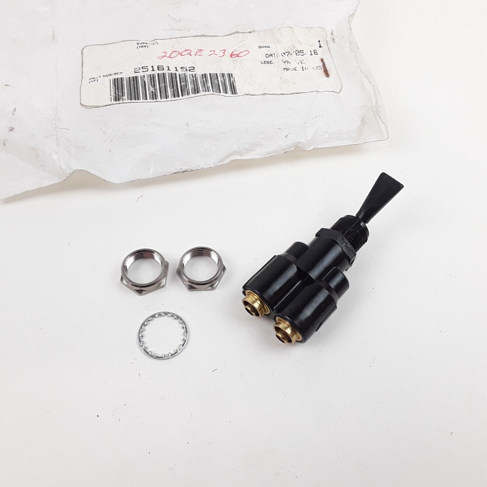 OEM Mack 25161152 Air Toggle Valve S-C060, GT 3202-1A, 3202-2E, K295-362-3