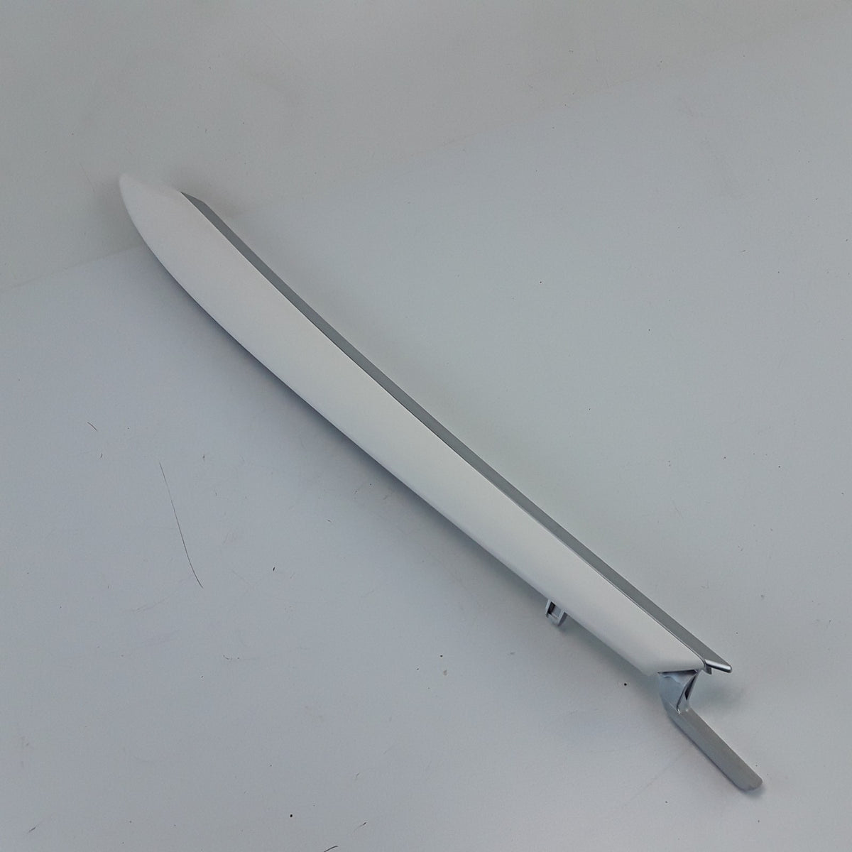 Model Y 2020-2025 LH Front Door Trim White Decor Panel 1756165-00-A OEM