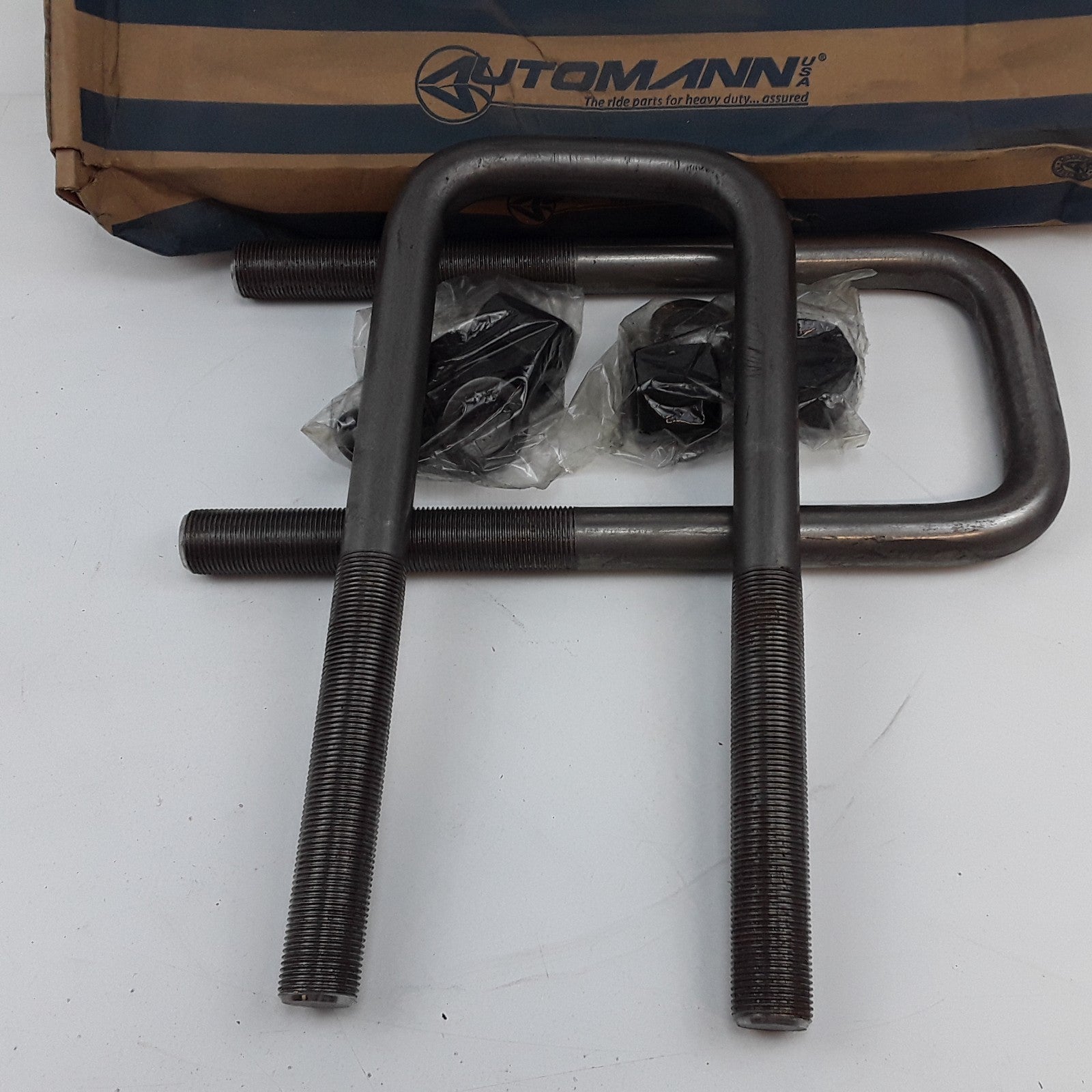 Leaf Spring Axle U-Bolt Round Bend 3/4" Thread 2.86" ID 14.12" Long AUBK8286-141