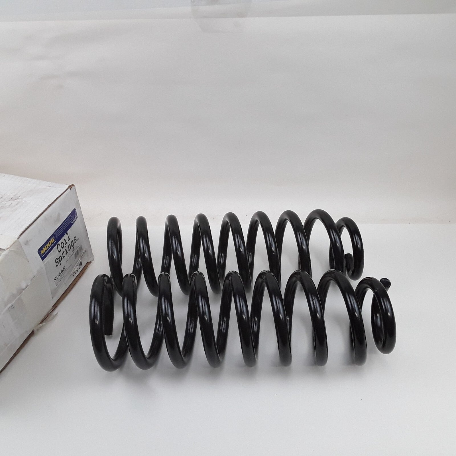Coil Spring Set Fits Ford Crown Victoria 2003-2006 Mercury Marauder 2003-2004