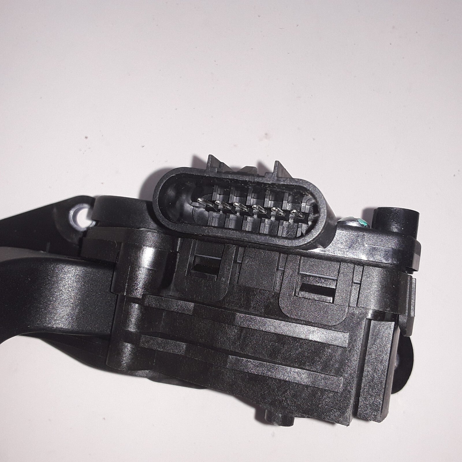Accelerator Pedal Sensor Fits Cadillac Escalade 2007-2019 GMC Yukon 2007-2020