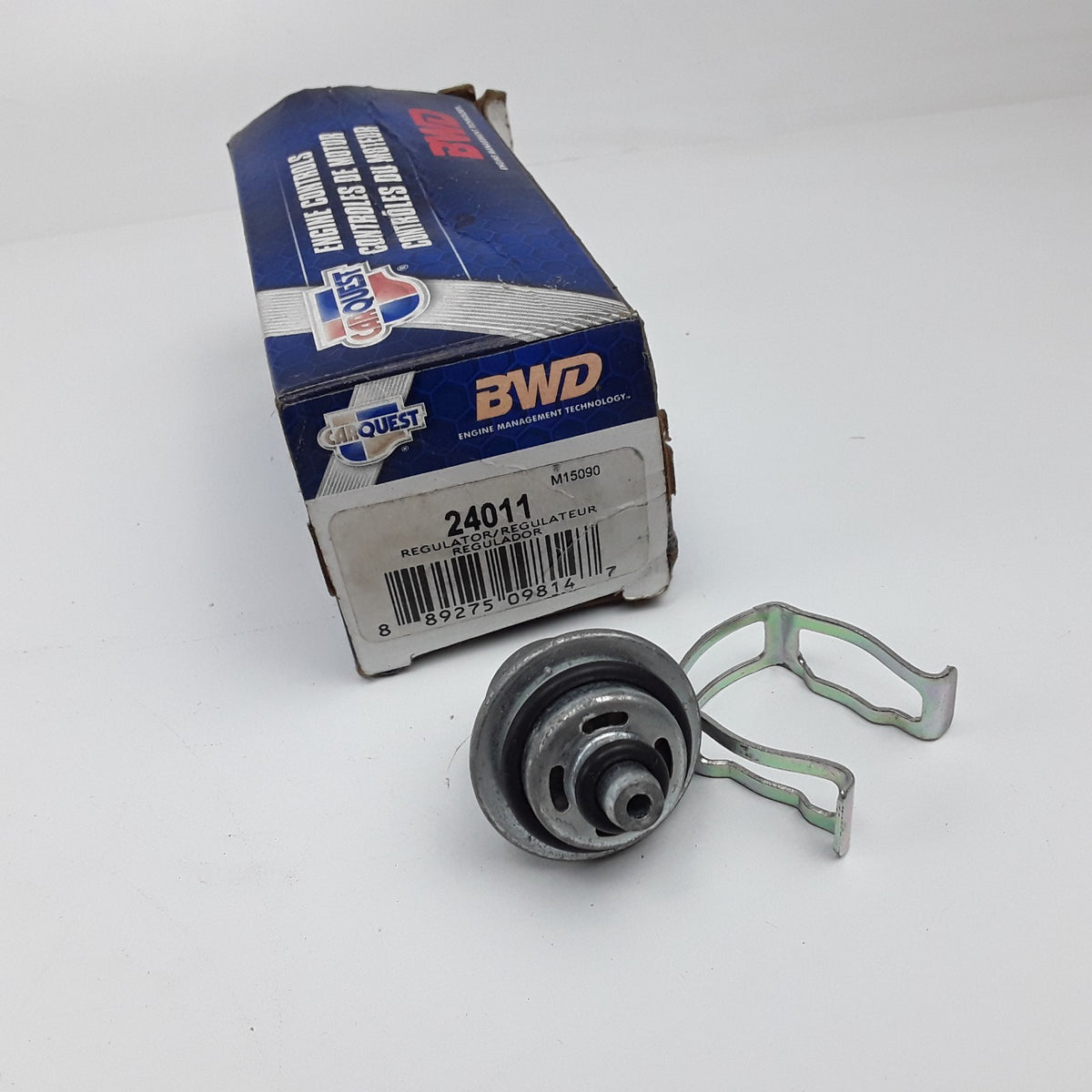Fuel Pressure Regulator Fits GMC Chevrolet (2002 2003 2004 2005) V8-5.3L Engine