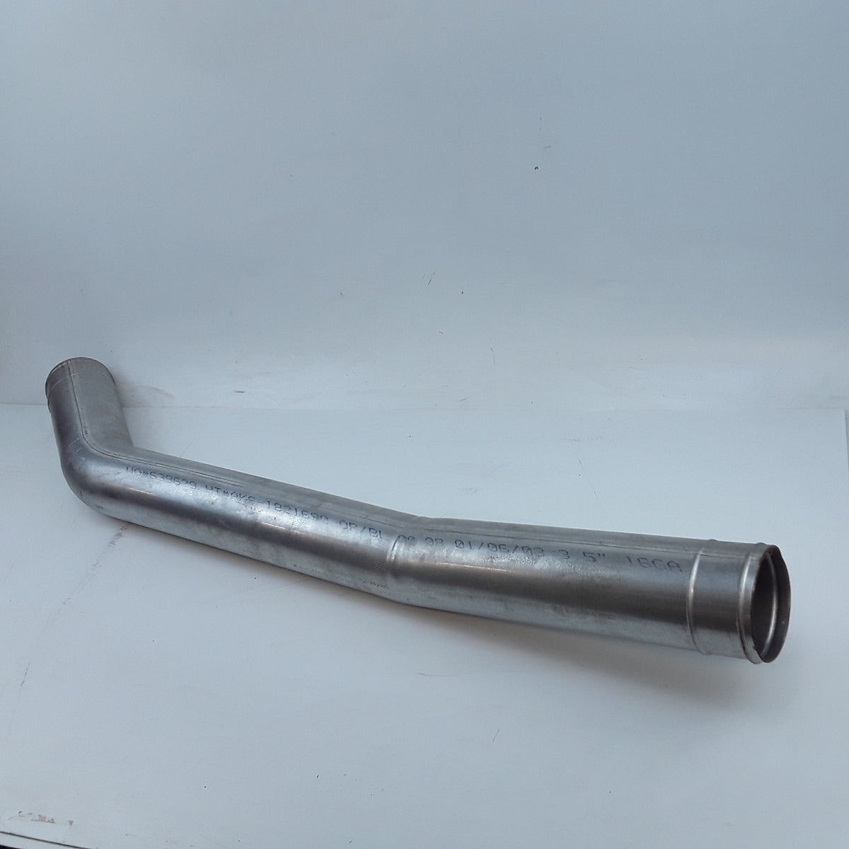 International 1675460C3 Engine Corporation Pipe For International Navistar Truck