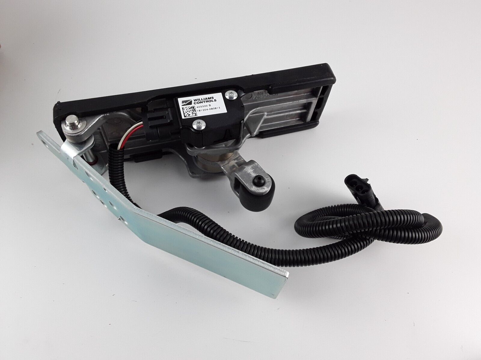 Williams Controls WM-526 Accelerator Pedal Electronic 45 Degree 403665 403300 B - HotCarParts