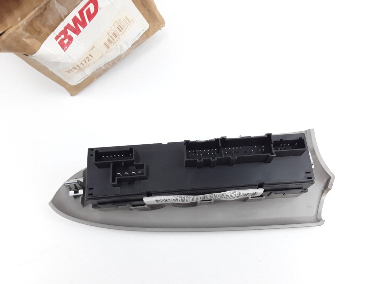 Power Window Switch Fits Chevrolet SSR Trailblazer EXT Trailblazer (2006-2009)