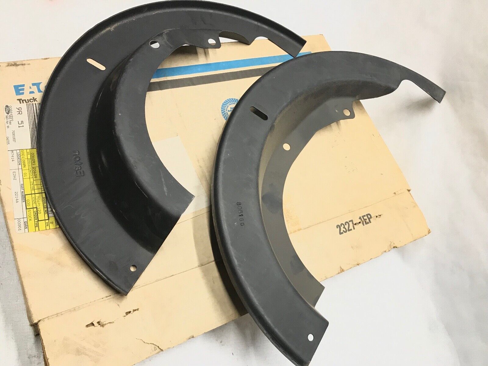 For FORD E2HZ2214A BRAKE DUST SHIELD SET 18,25 OD EATON 804385 - HotCarParts