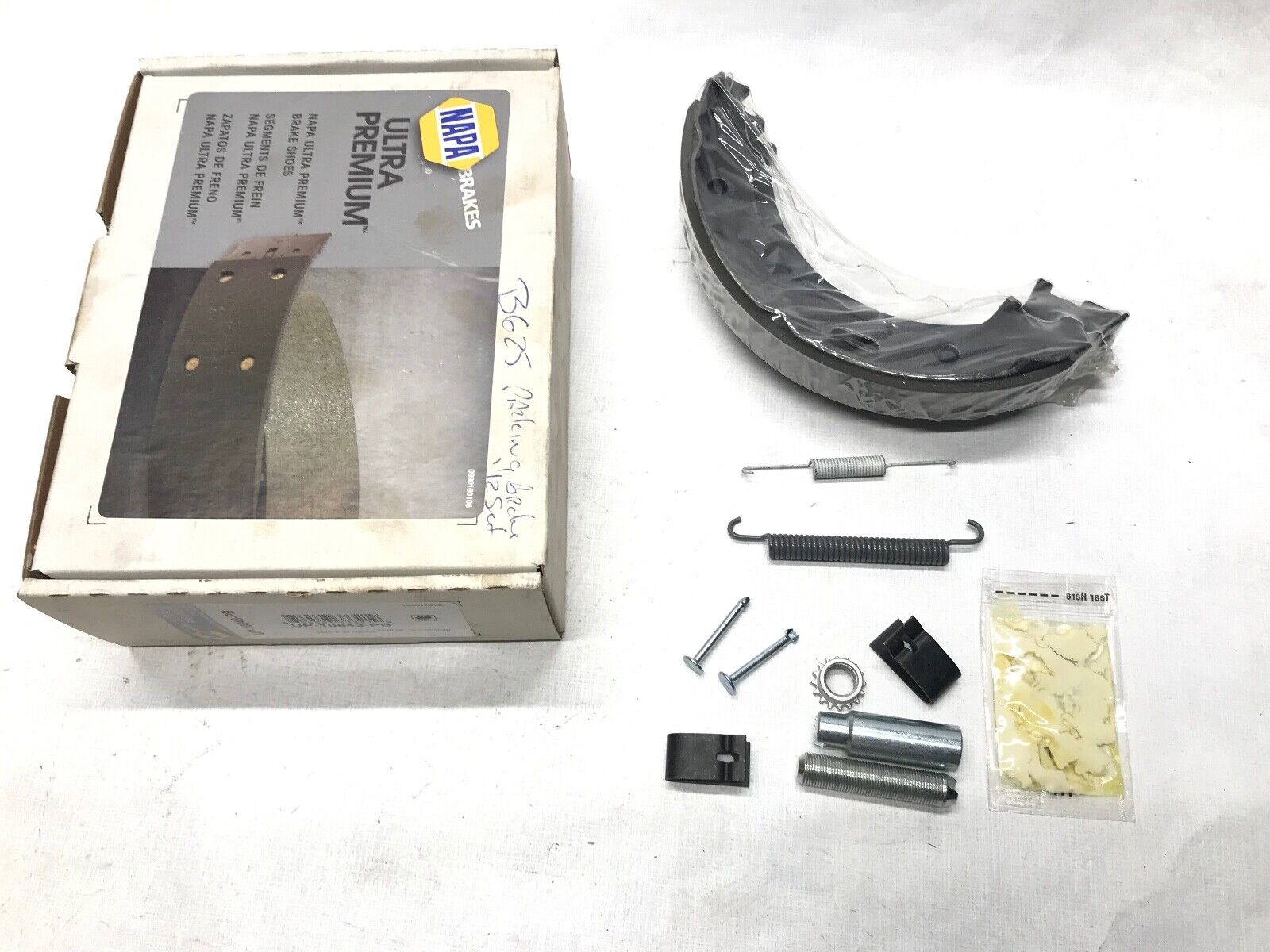 2 PCS. LIKE ON PHOTO Parking Brake Shoe NAPA BRAKE PADS & SHOES-UP UP10843PB - HotCarParts