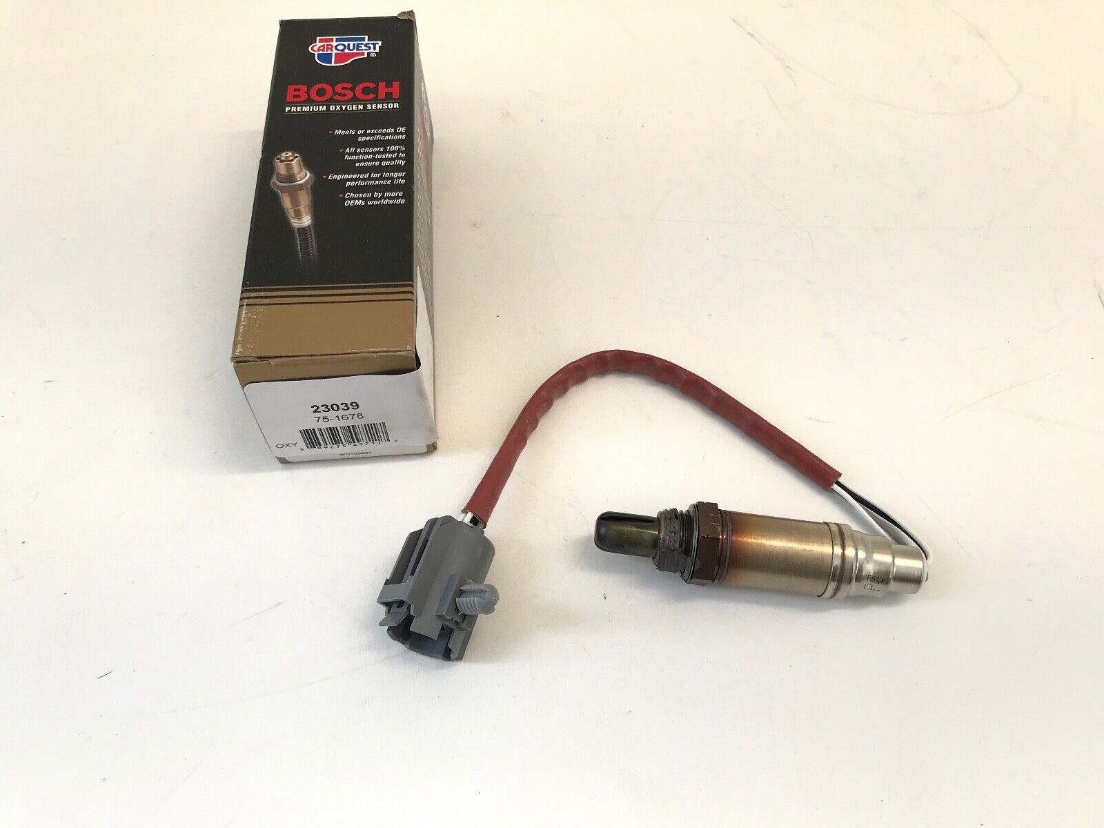 Oxygen Sensor-Engineered GENUINE Bosch 23039 / 13122 FAST SHIPPING - HotCarParts