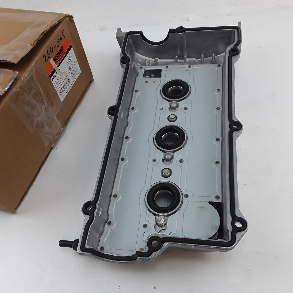 Left Engine Valve Cover Fits Kia Sportage Optima Hyundai Tucson Sonata 2004-2010