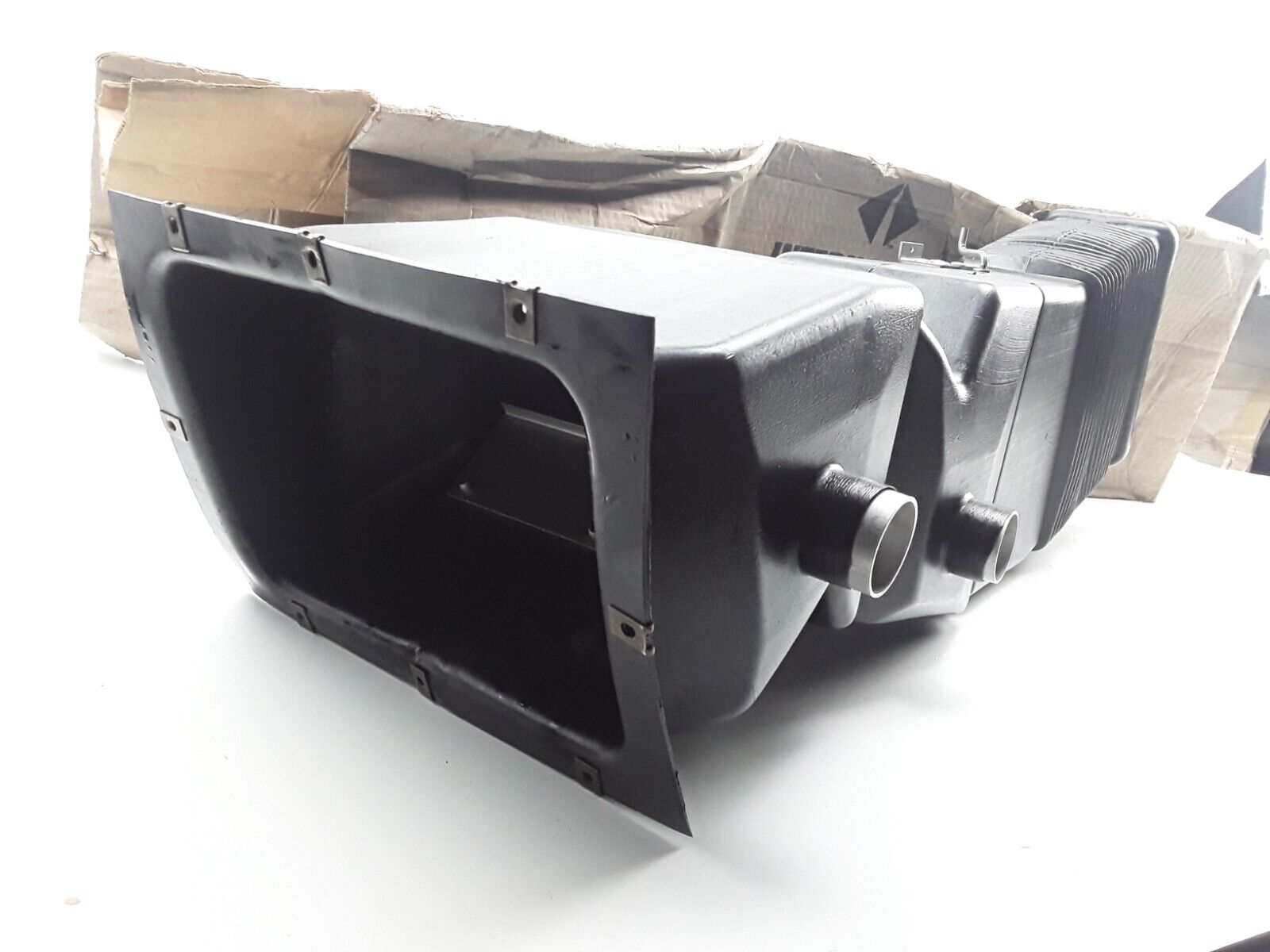 DUCT FRESH AIR INTAKE International Navistar Truck 497612C91 Fast Free Shipping - HotCarParts