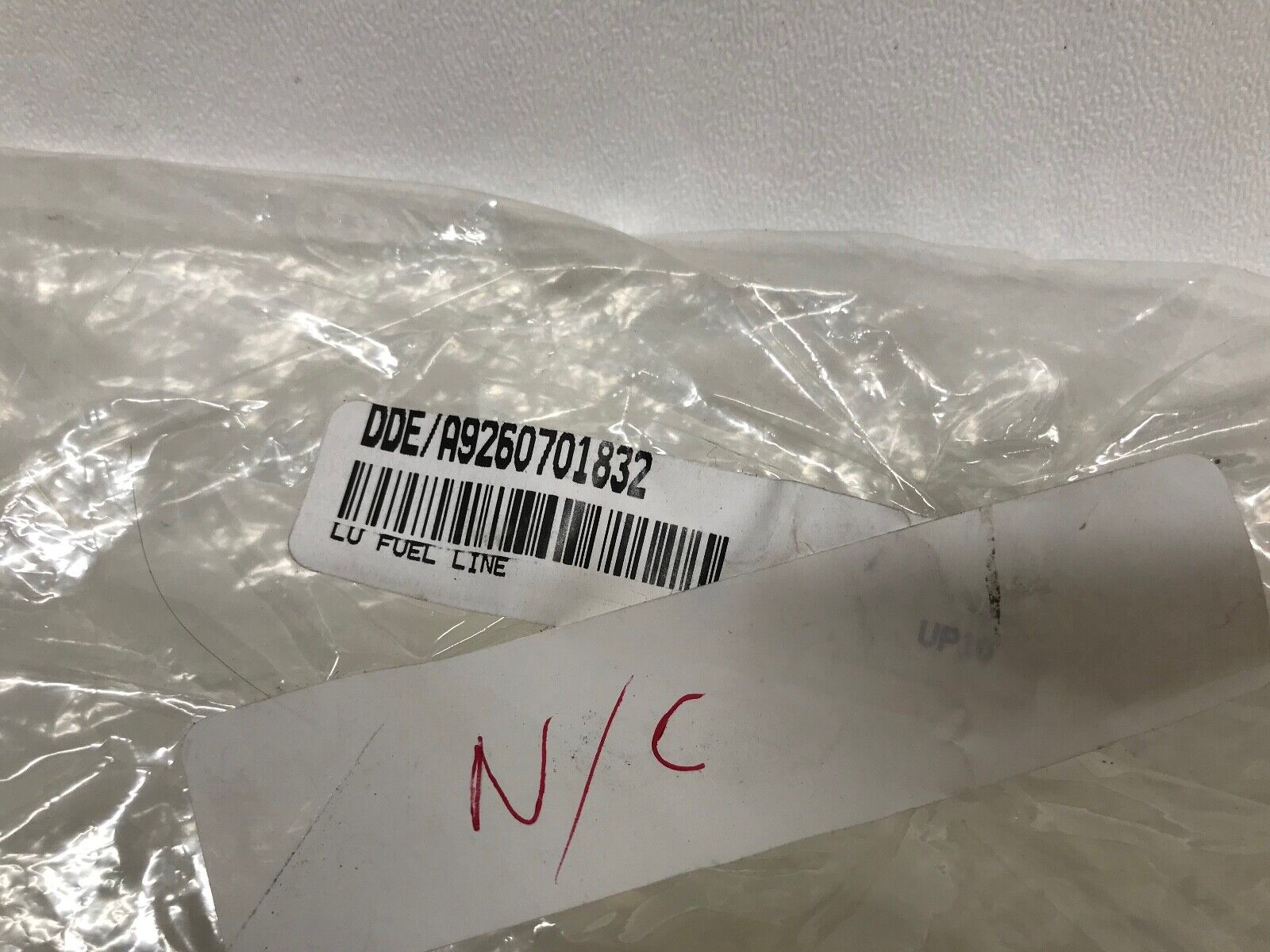 GENUINE DETROIT DIESEL LU FUEL LINE A9260701832 / DDEA9260701832 FAST SHIPPING - HotCarParts