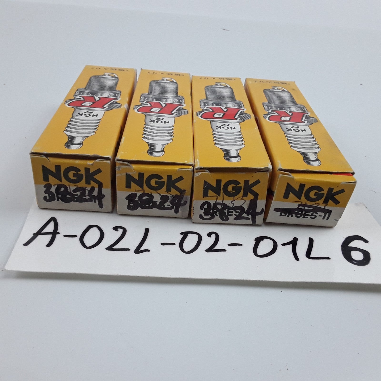 4-Pieces NGK 3824 Copper Spark Plug Fits Datsun 810 280ZX 280Z (1977 1978 1979)