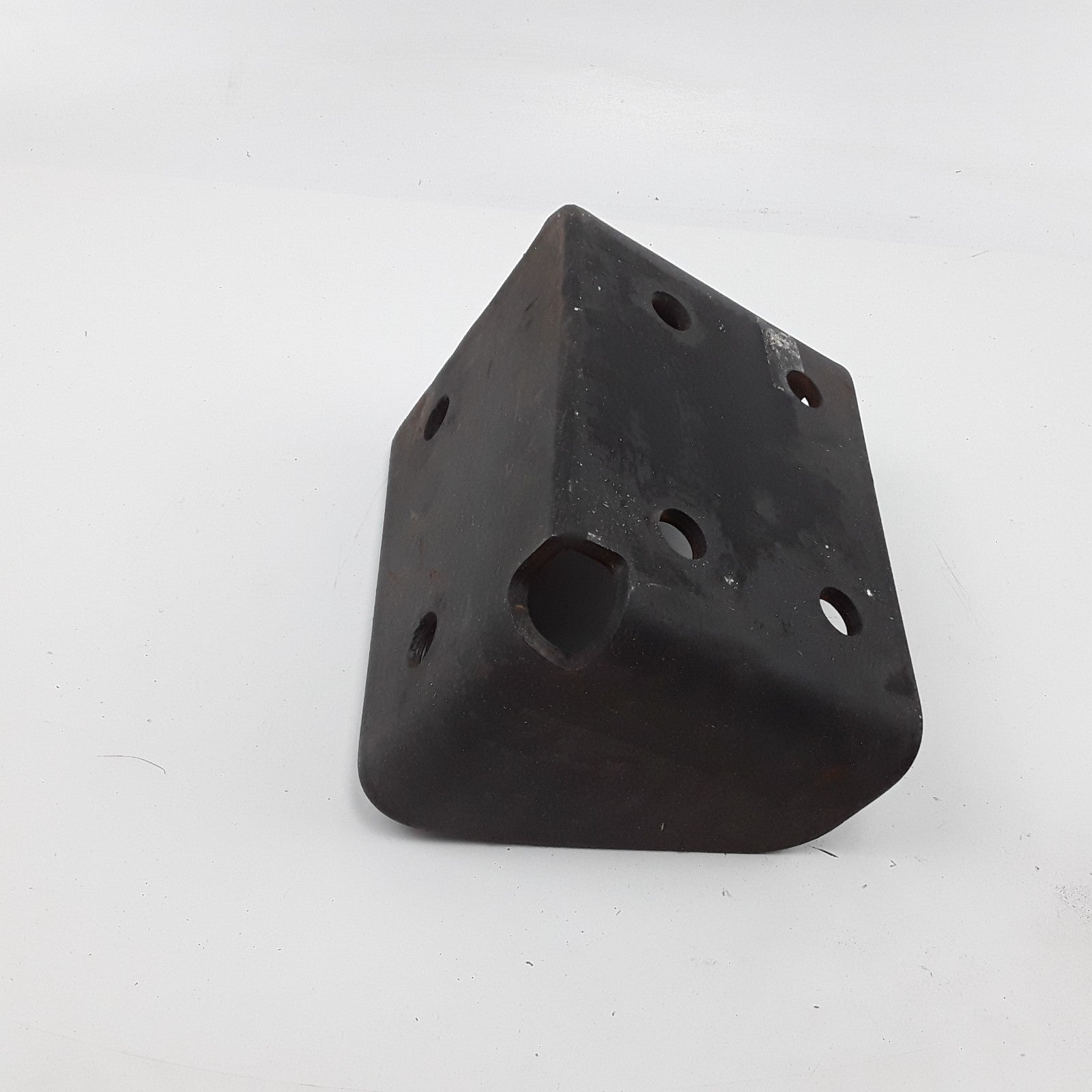 Mack 300S4537M2 Bracket For Heavy Duty and High Performance Vehicles