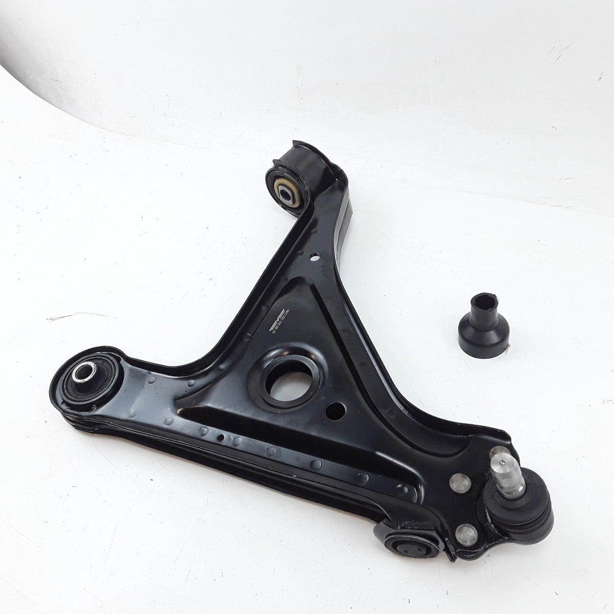 Front Right Lower Control Arm Fits Cadillac Catera 1997 1998 1999 2000 2001