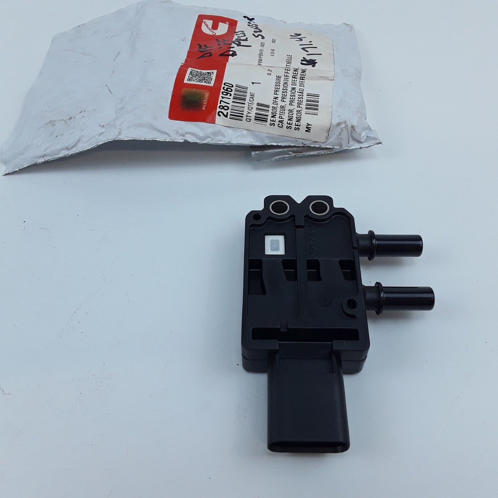 GENUINE Differential Pressure Sensor Fits Kenworth Mack Peterbilt Freightliner