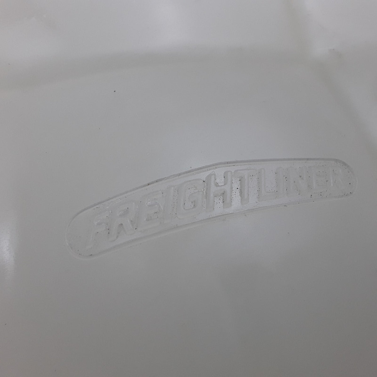 Freightliner 05-29645-001 Coolant Reservoir Assembly Fits Freightliner Trucks