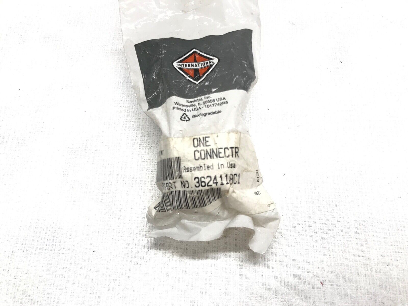 NEW 3624118C1 CONNECTOR 3/4 TUBE 1-18THD INTERNATIONAL - HotCarParts