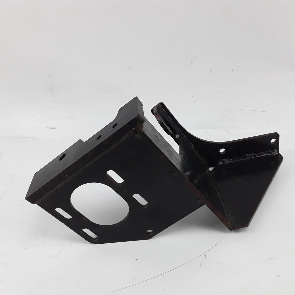 Toyota 16301-31390-71 Metal Bracket Or Mounting Assembly Fits Toyota Forklift