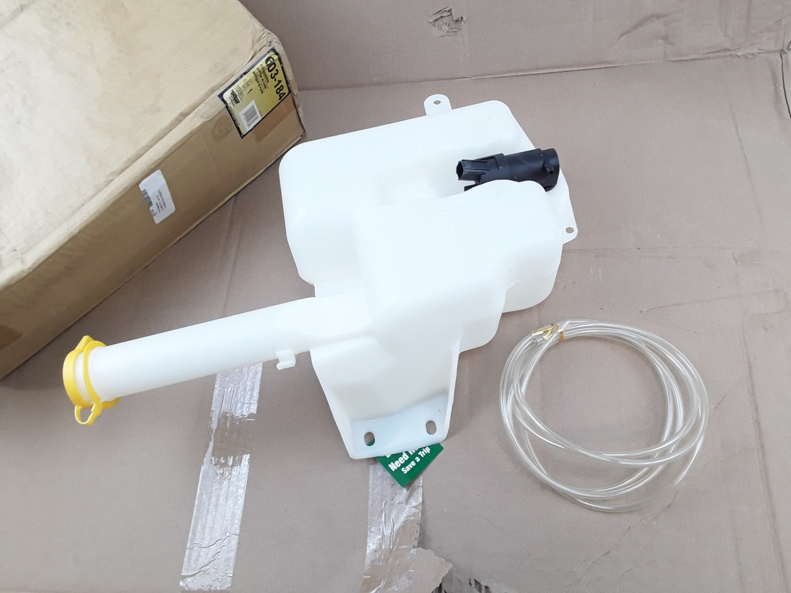 Front Washer Fluid Reservoir For Dodge Stratus Chrysler Cirrus Sebring 2001-2006