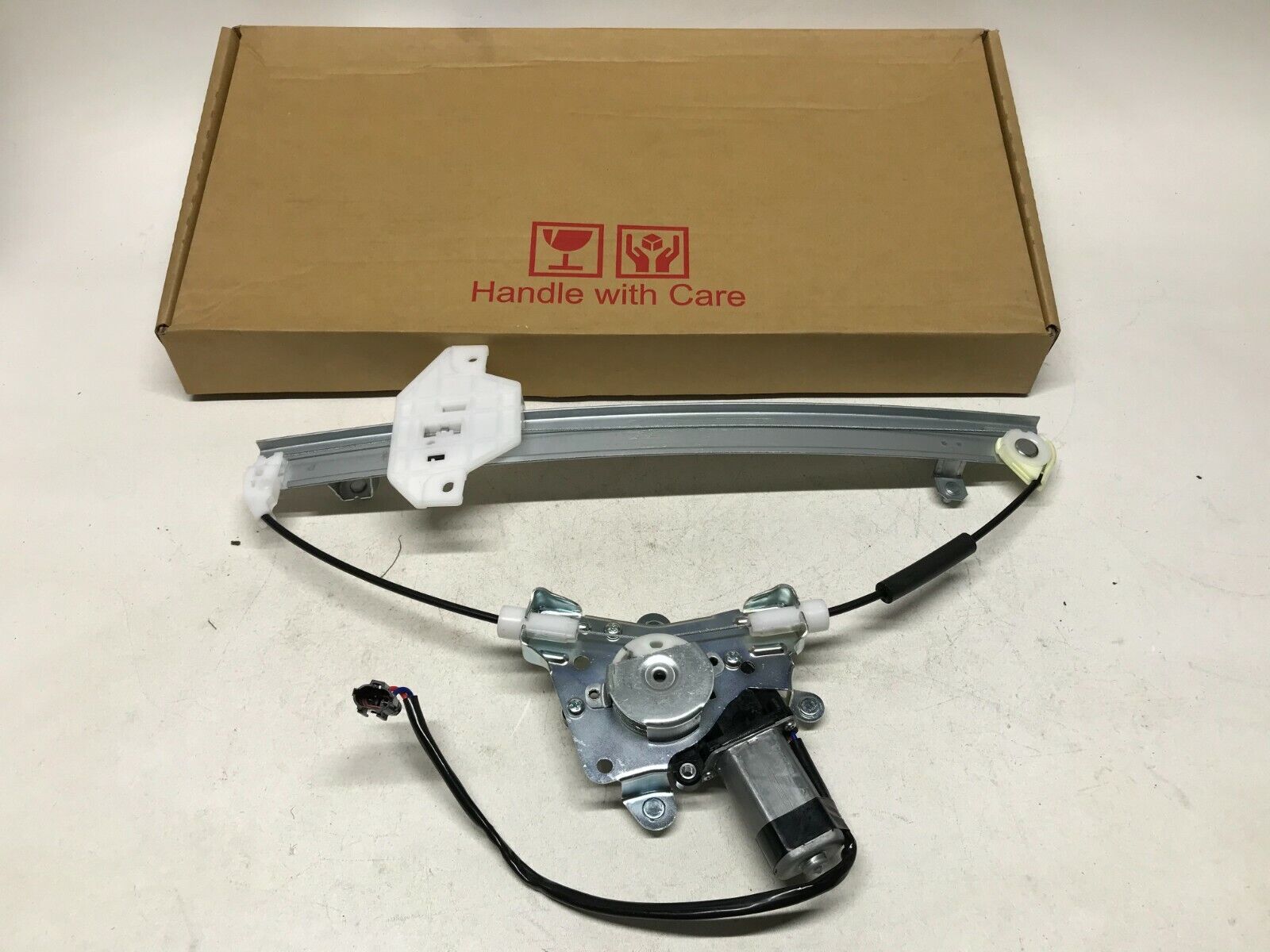 Power Window Motor and Regulator Rear Right CARQUEST 741-311 for Verna, Accent - HotCarParts