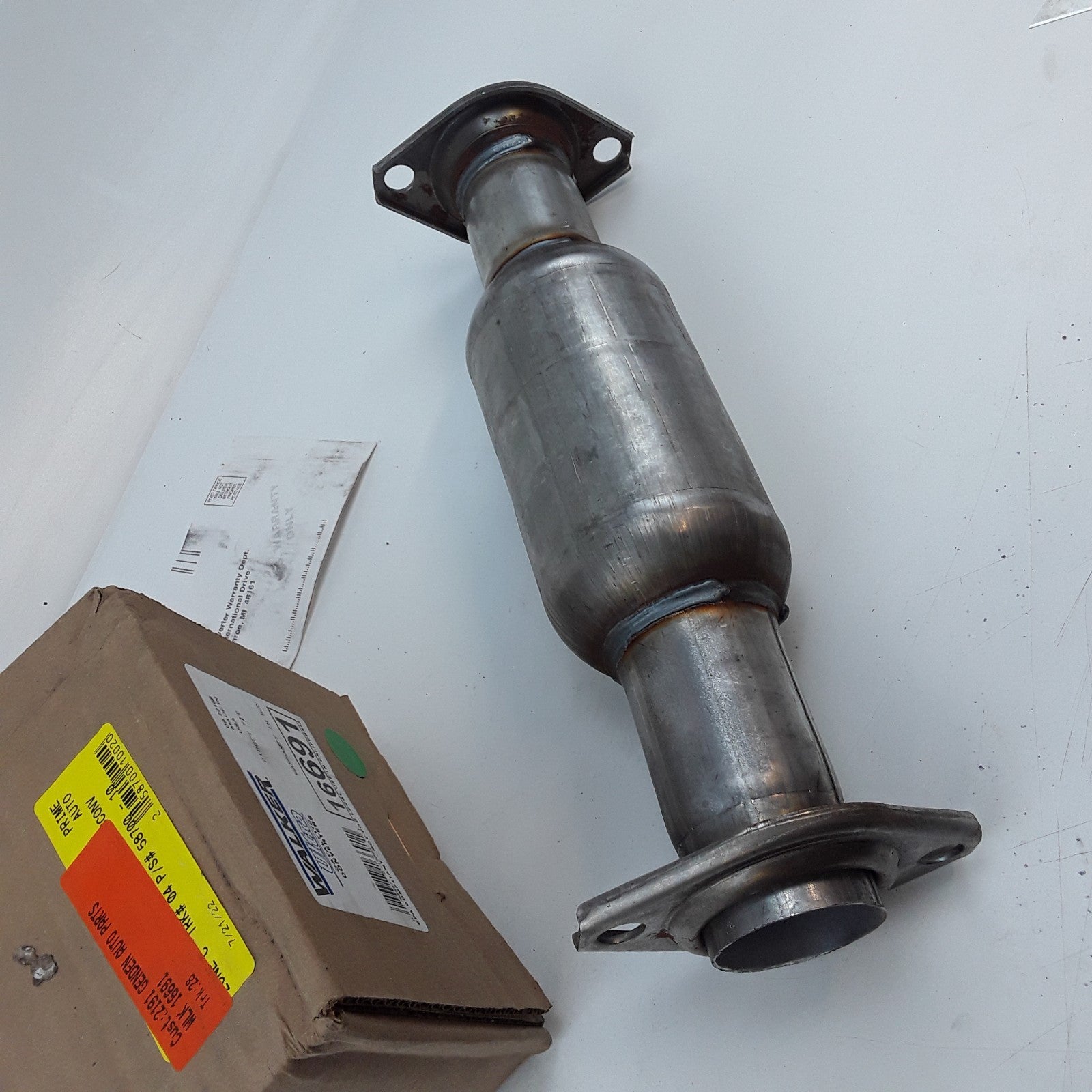 Catalytic Converter Fits Toyota Sienna 2011 2012 2013 2014 2015 2016 17 18 19 20