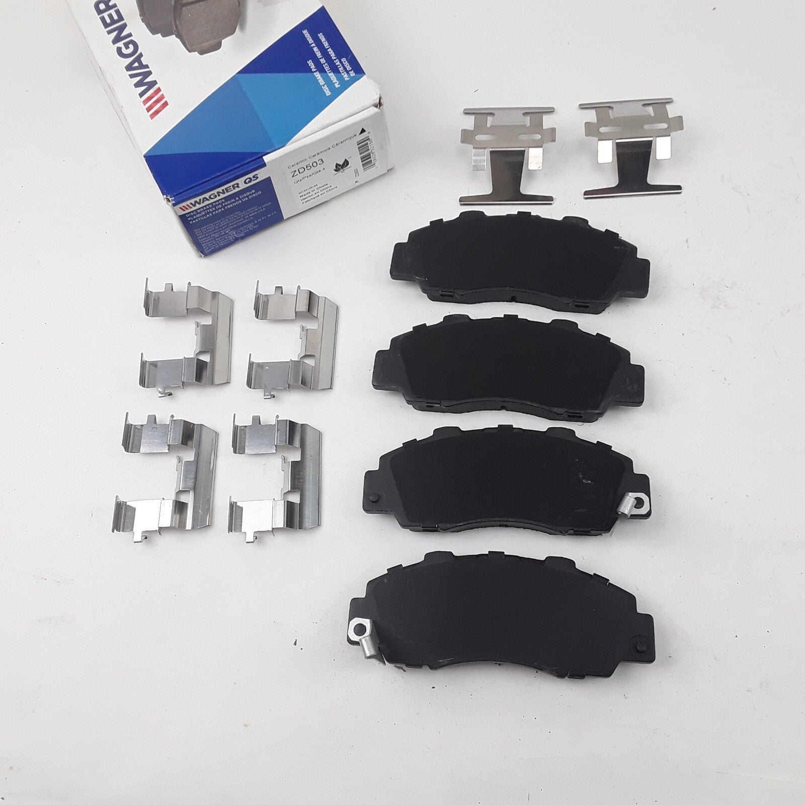 Front Disc Brake Pad Set Fits Honda Prelude 1993-2001 Acura Legend 1991-1995