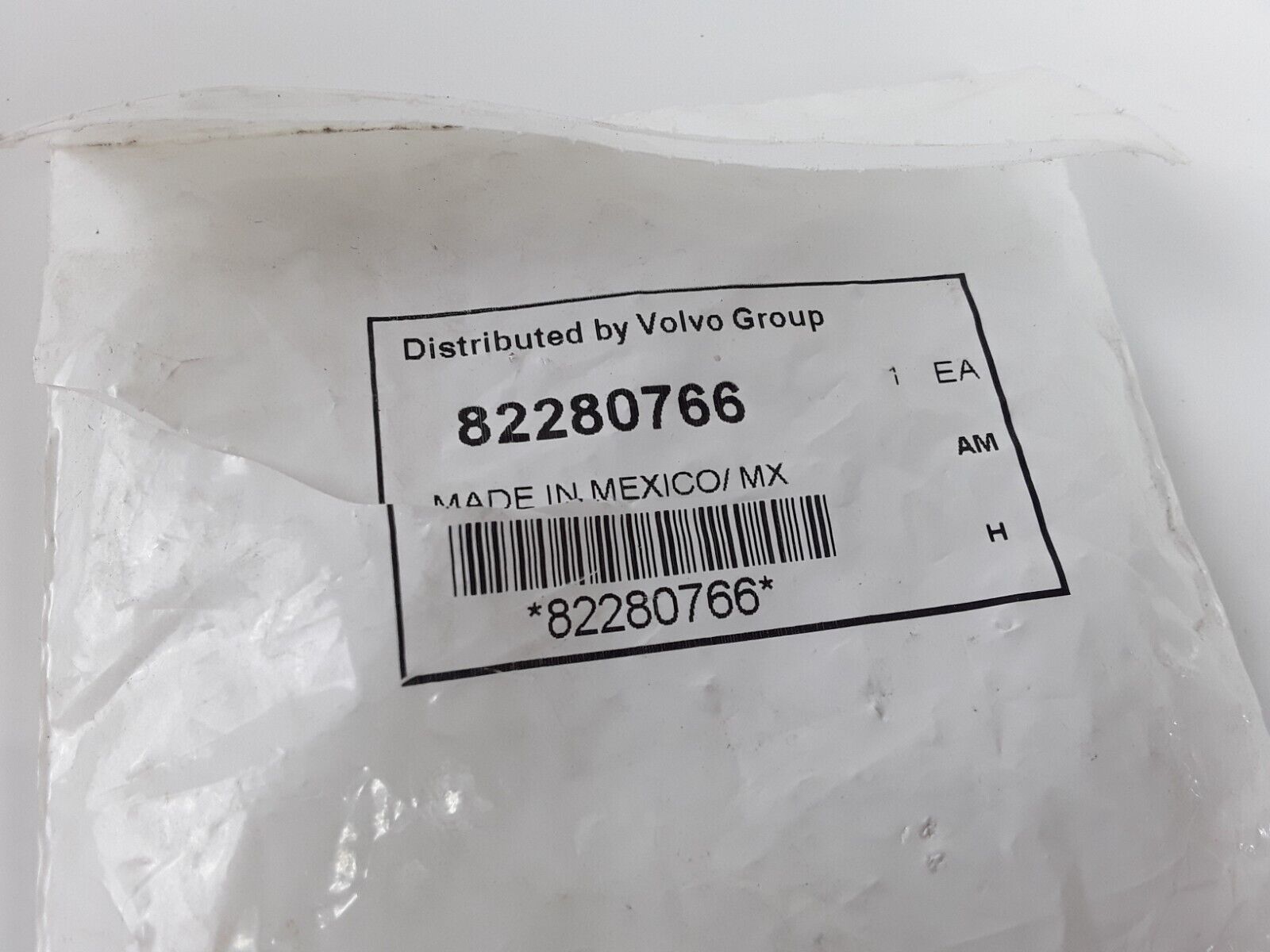 Volvo 82280766 Diff Lock Dash Console Switch Fits Mack GU813 p/n 1MR4347BM8 - HotCarParts